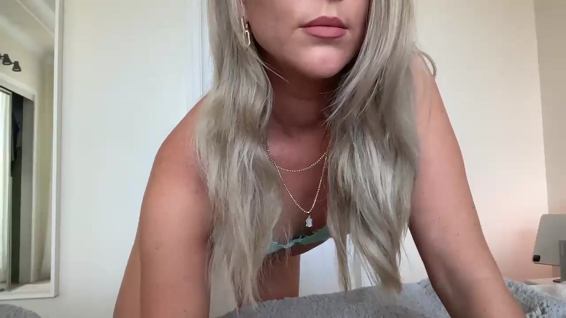 Gallery image thumbnail from DailyTease's myfreecams stream on, 06/04/2024, 22:57 image 2 of 20