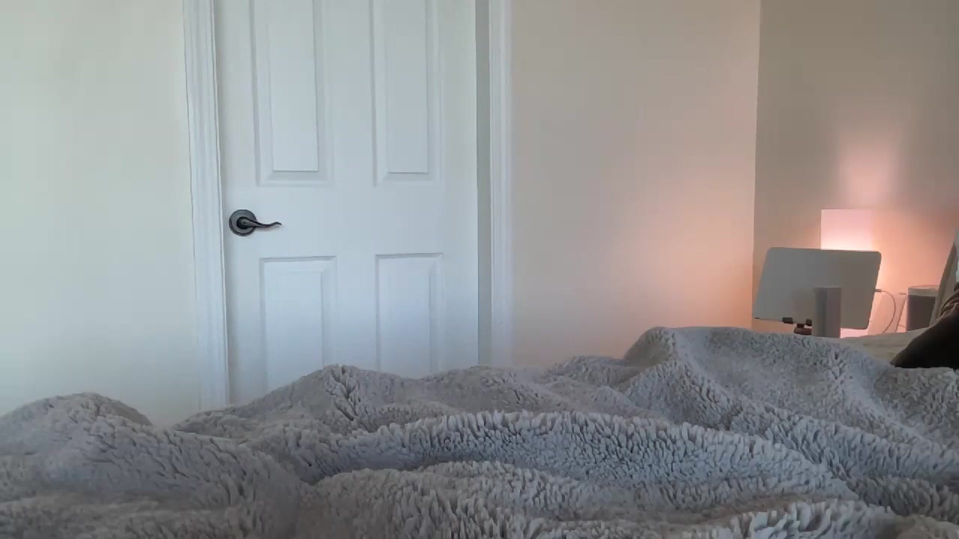 Gallery image thumbnail from DailyTease's myfreecams stream on, 06/08/2024, 01:36 image 17 of 20
