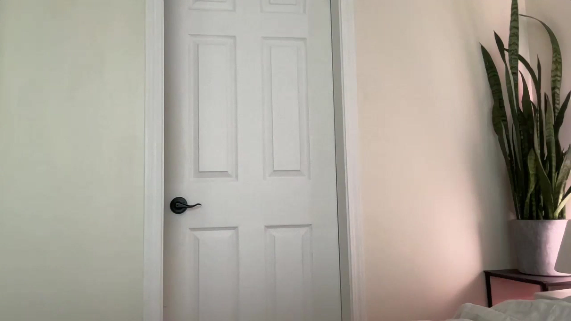 Gallery image thumbnail from DailyTease's myfreecams stream on, 06/27/2024, 24:35 image 19 of 20