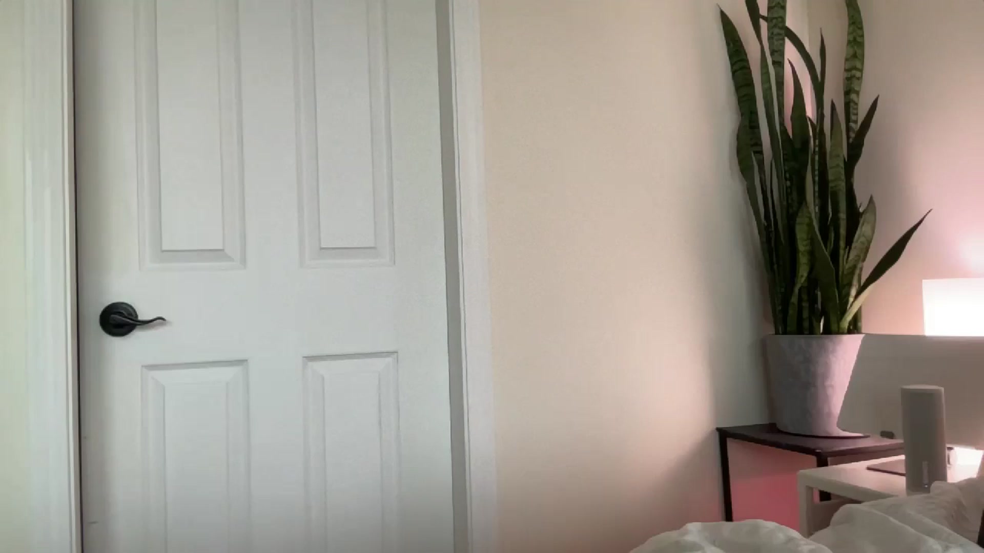 Gallery image thumbnail from DailyTease's myfreecams stream on, 06/27/2024, 24:35 image 8 of 20