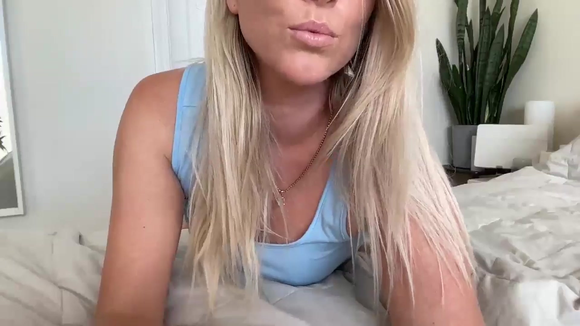 Gallery image thumbnail from DailyTease's myfreecams stream on, 09/17/2024, 04:10 image 20 of 20