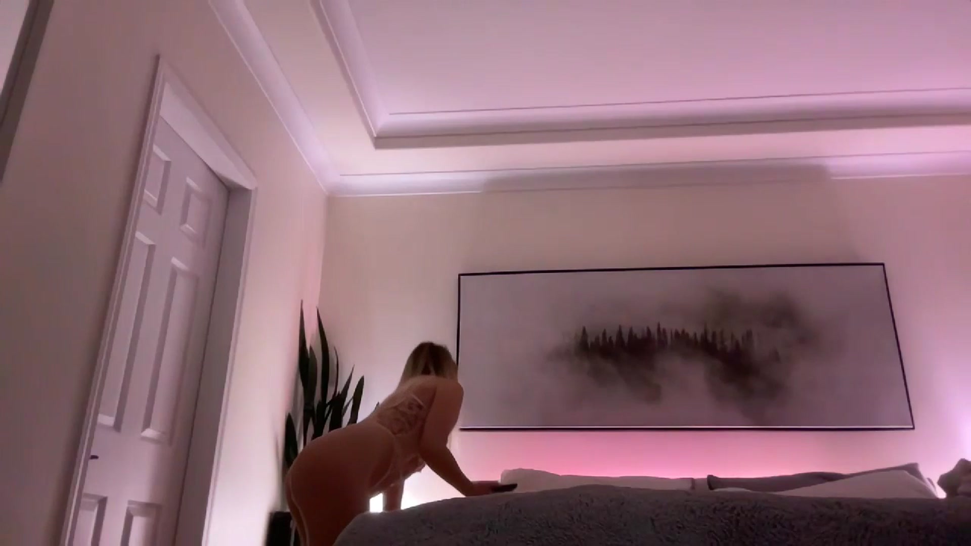 Gallery image thumbnail from DailyTease's myfreecams stream on, 10/21/2024, 01:39 image 15 of 20