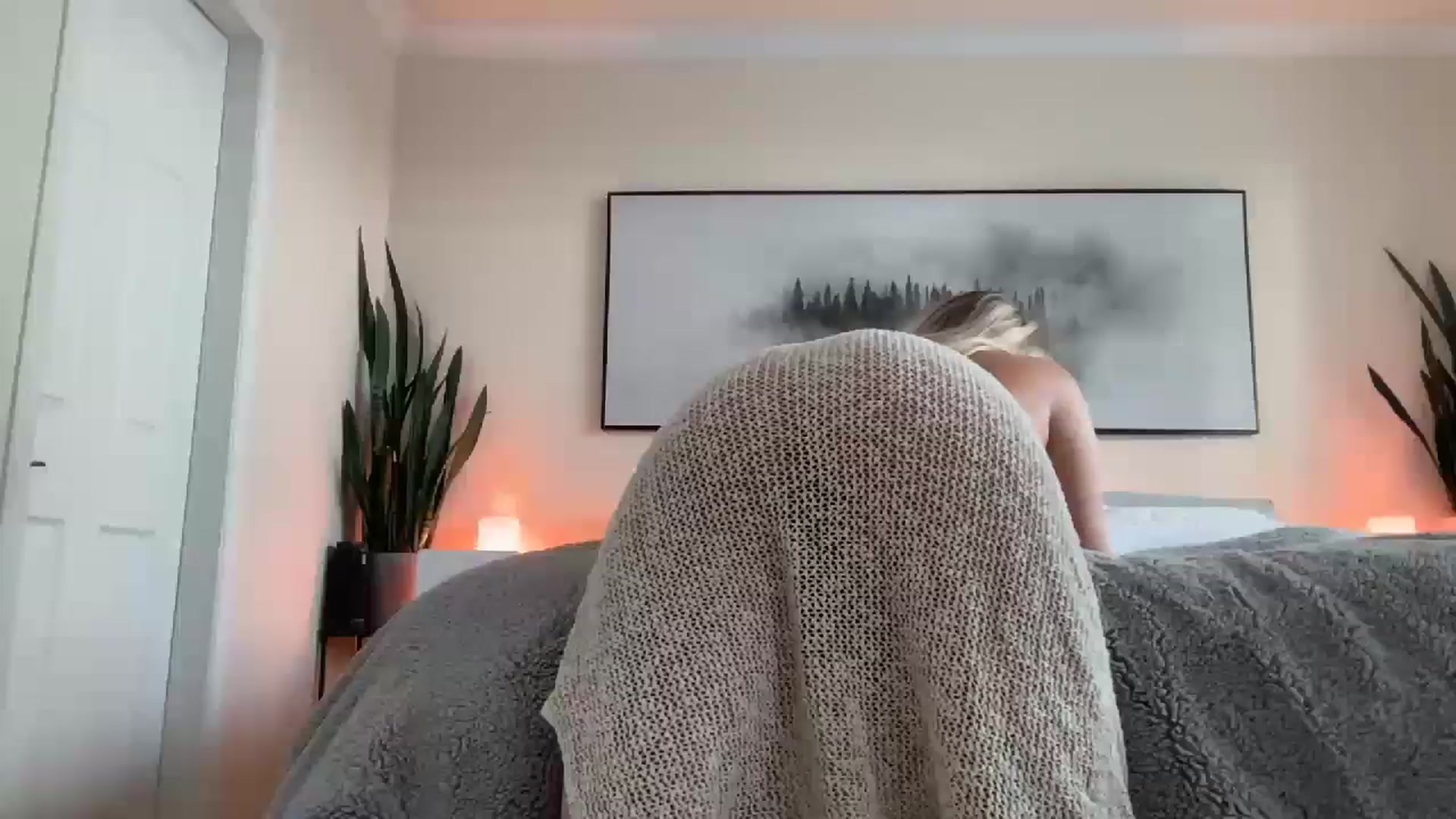 Gallery image thumbnail from DailyTease's myfreecams stream on, 10/23/2024, 22:53 image 1 of 20