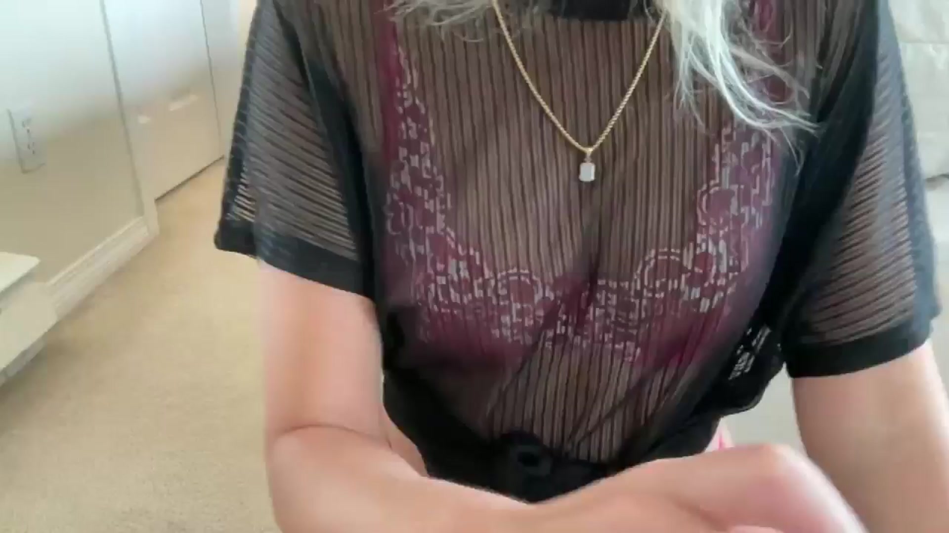 Gallery image thumbnail from DailyTease's myfreecams stream on, 11/03/2024, 22:52 image 1 of 20