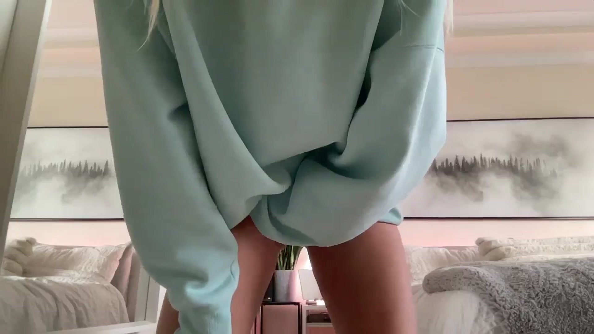 Gallery image thumbnail from DailyTease's myfreecams stream on, 11/20/2024, 21:35 image 15 of 20
