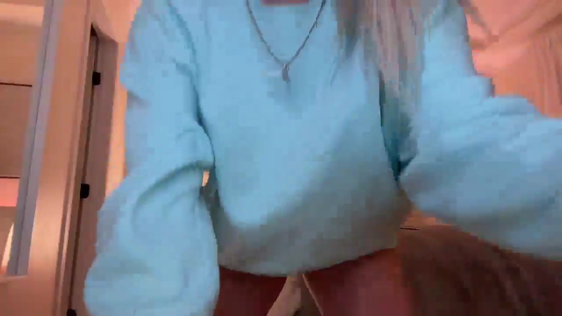 Gallery image thumbnail from DailyTease's myfreecams stream on, 11/21/2024, 01:09 image 8 of 20