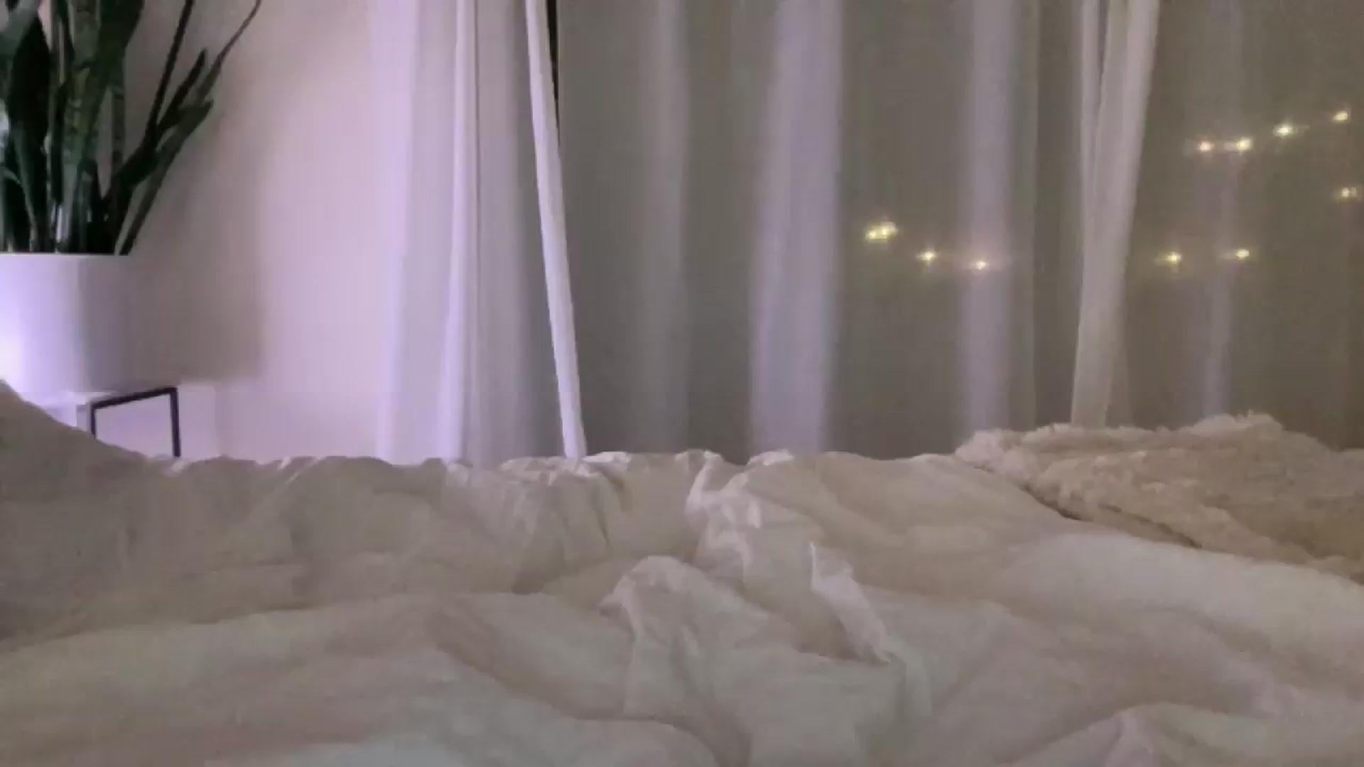 Gallery image thumbnail from DailyTease's myfreecams stream on, 12/19/2024, 02:11 image 10 of 20