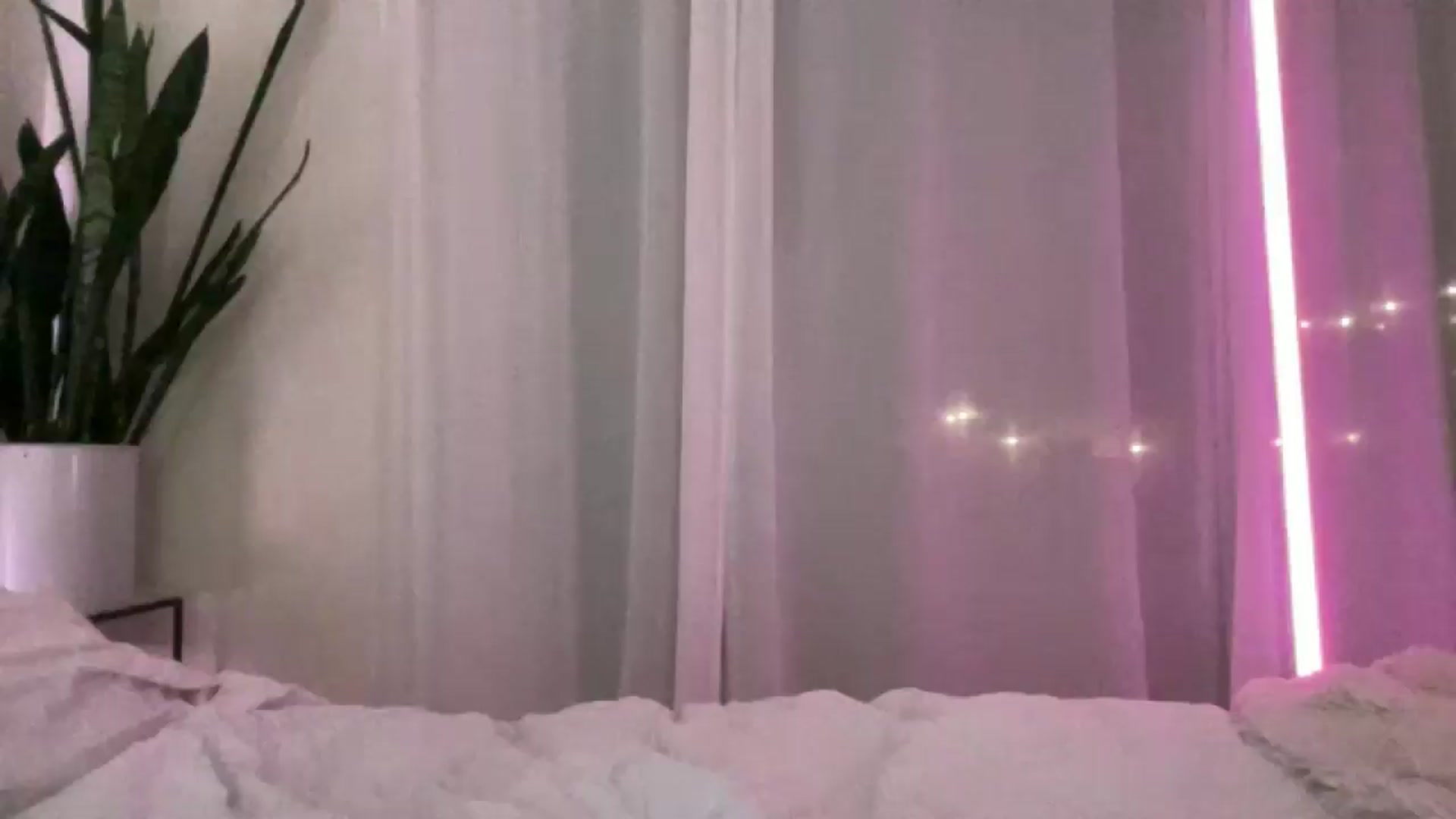 Gallery image thumbnail from DailyTease's myfreecams stream on, 12/31/2024, 04:46 image 6 of 20