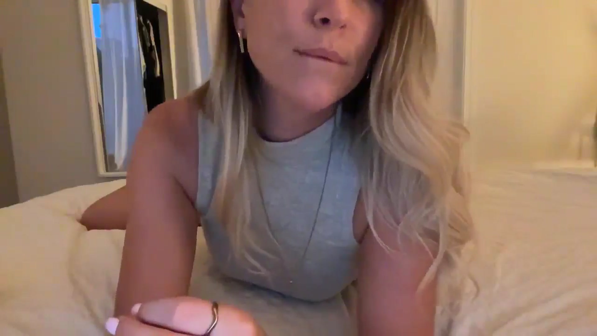 Gallery image thumbnail from DailyTease's myfreecams stream on, 07/04/2025, 04:56 image 12 of 20