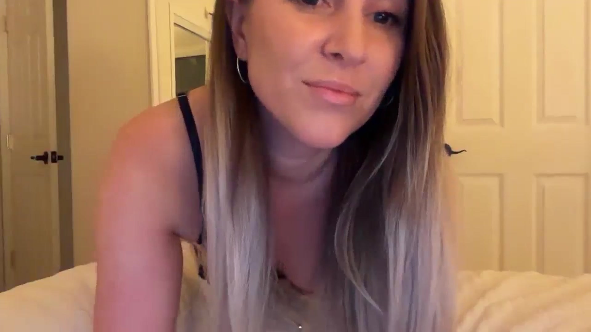 Gallery image thumbnail from DailyTease's myfreecams stream on, 01/08/2026, 02:06 image 2 of 20