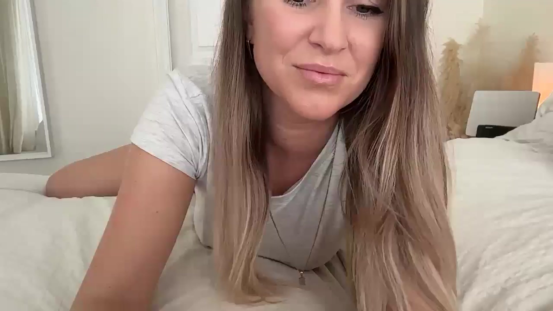 Gallery image thumbnail from DailyTease's myfreecams stream on, 01/21/2026, 20:42 image 20 of 20