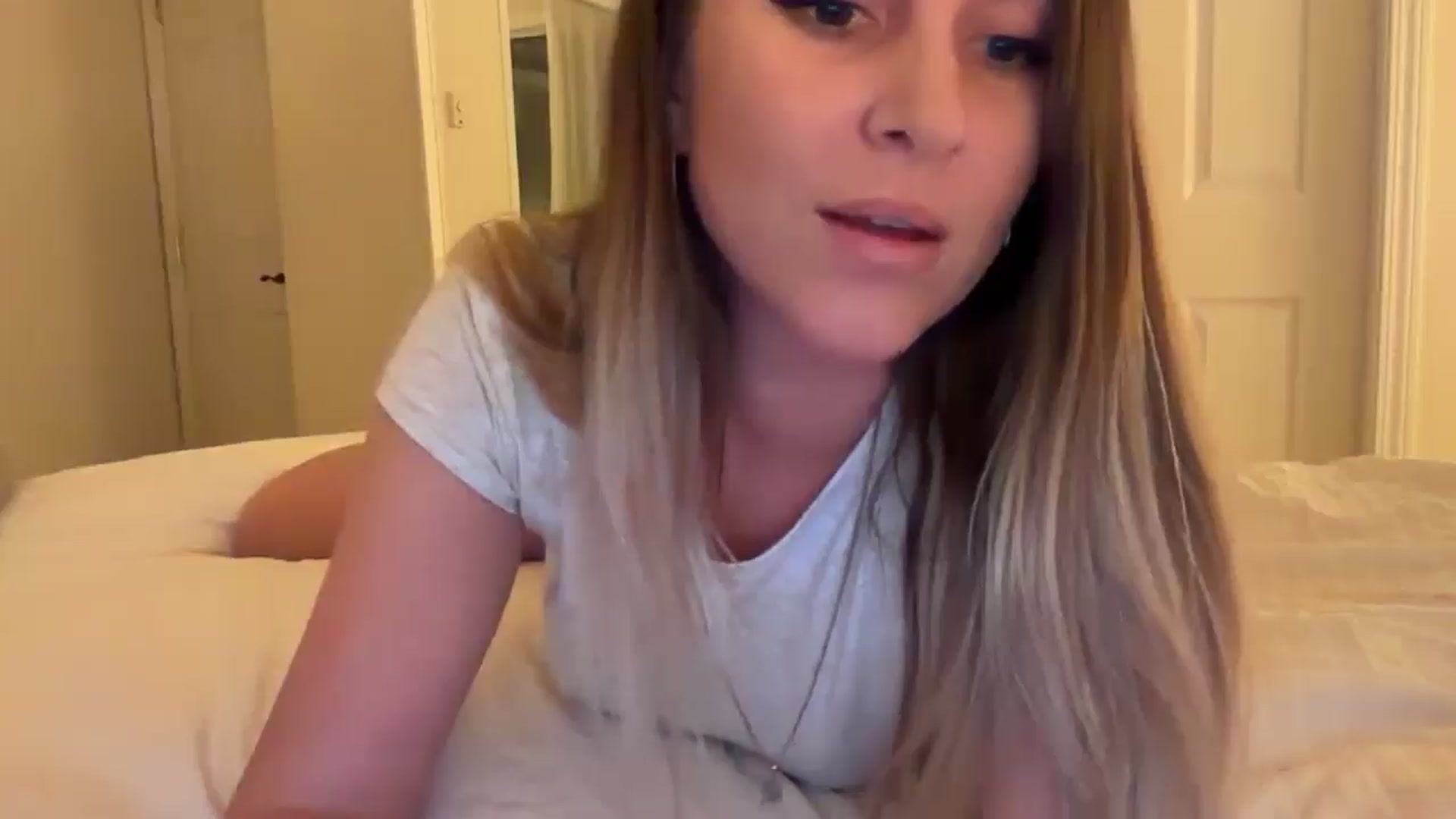 Gallery image thumbnail from DailyTease's myfreecams stream on, 01/22/2026, 03:09 image 10 of 20