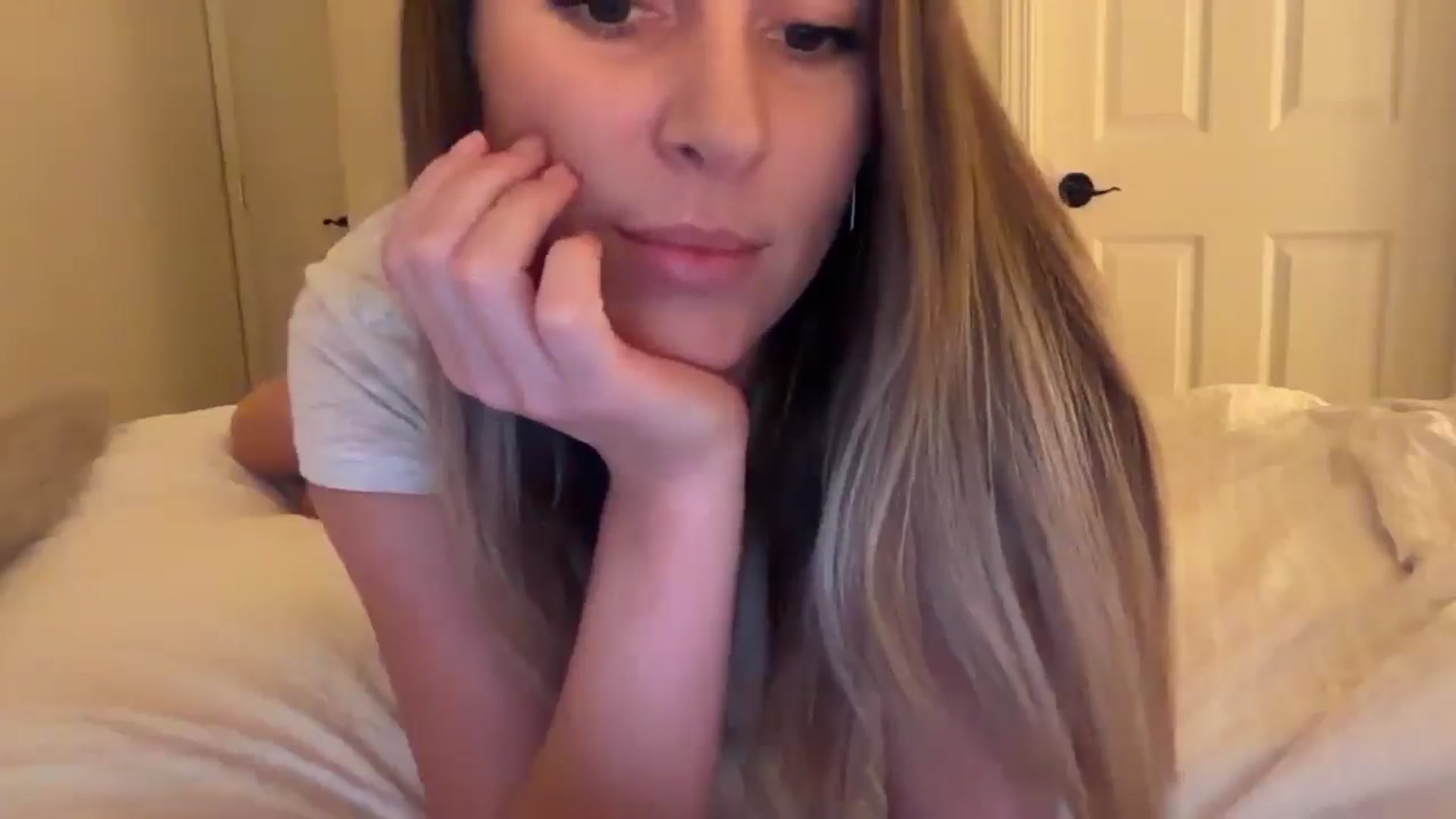 Gallery image thumbnail from DailyTease's myfreecams stream on, 01/22/2026, 03:09 image 18 of 20