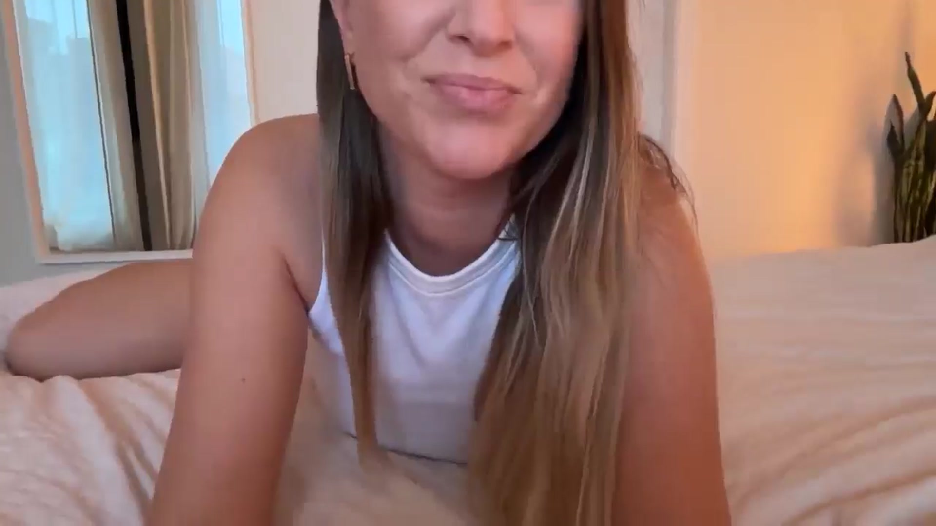 Gallery image thumbnail from DailyTease's myfreecams stream on, 01/29/2026, 24:00 image 19 of 20