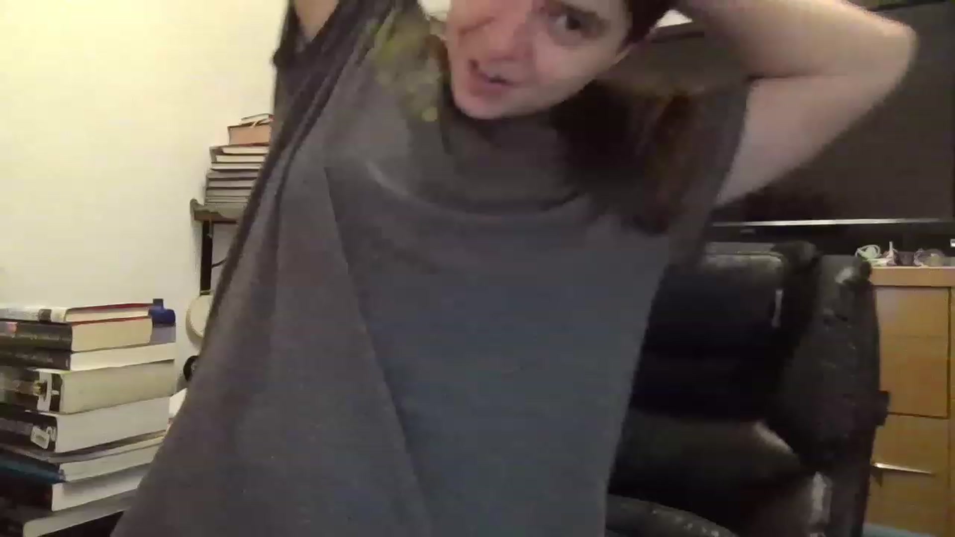 Gallery image thumbnail from Daisy2312's myfreecams stream on, 08/16/2023, 17:10 image 6 of 20