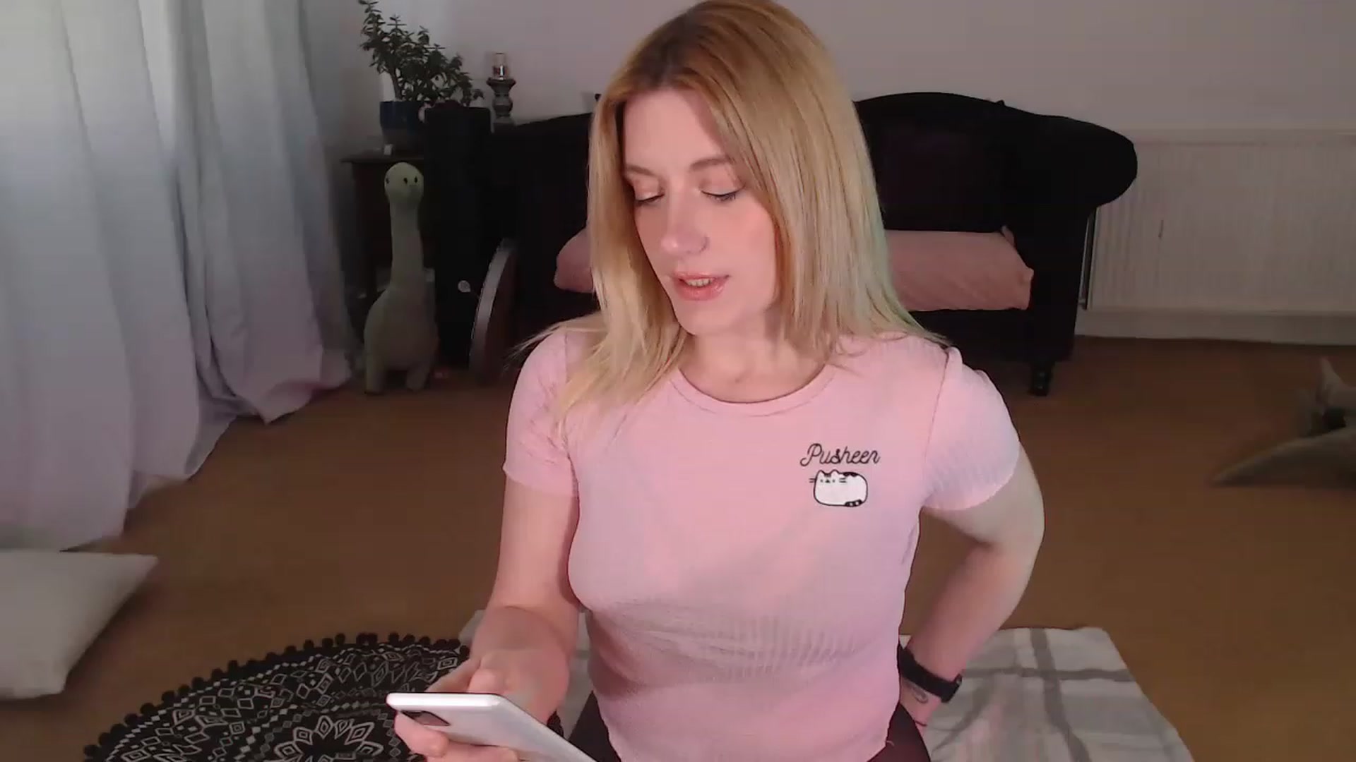 Gallery image thumbnail from DaisyChainedX's myfreecams stream on, 01/20/2023, 12:54 image 5 of 20