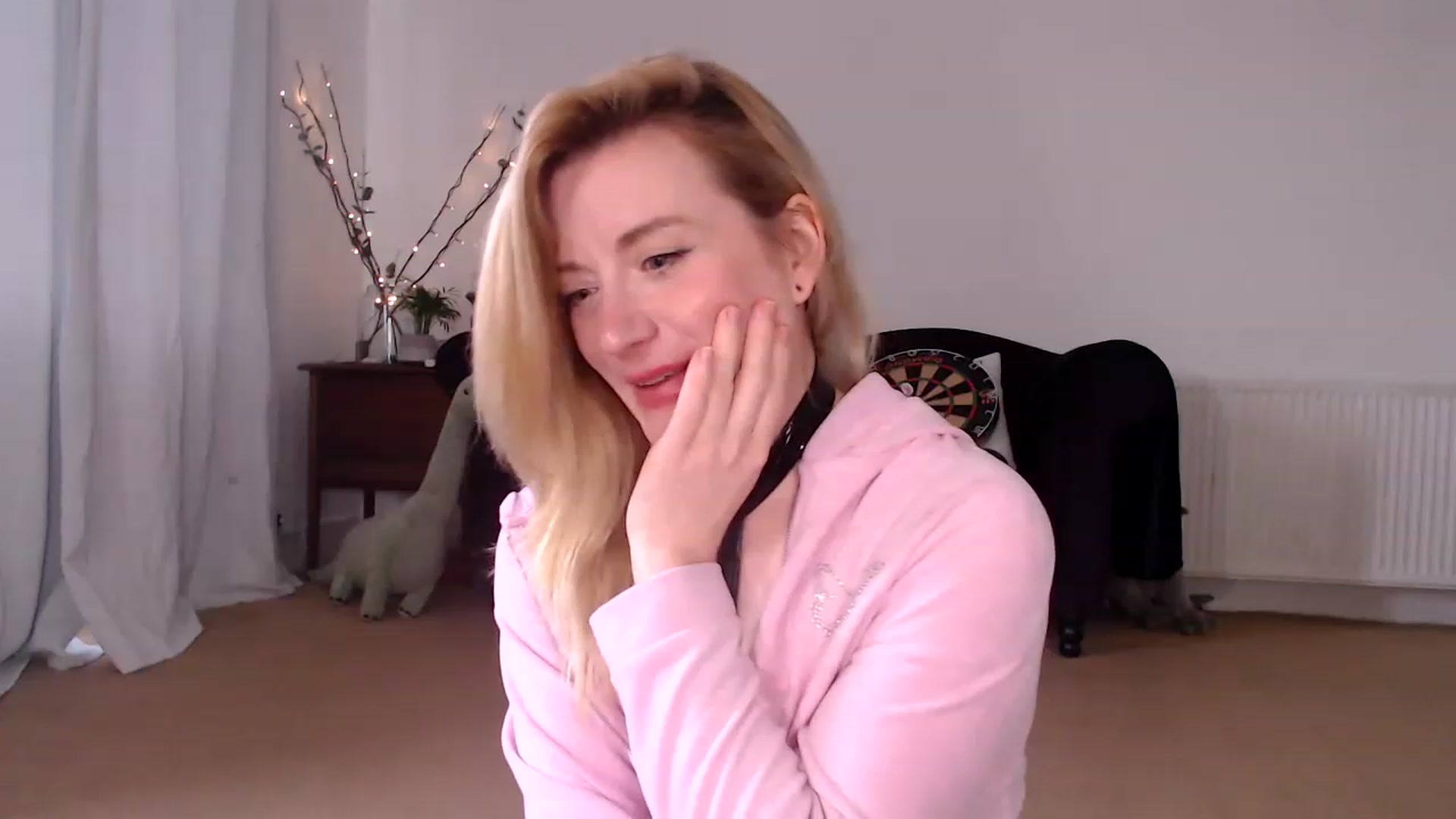 Gallery image thumbnail from DaisyChainedX's myfreecams stream on, 01/26/2023, 15:28 image 2 of 20