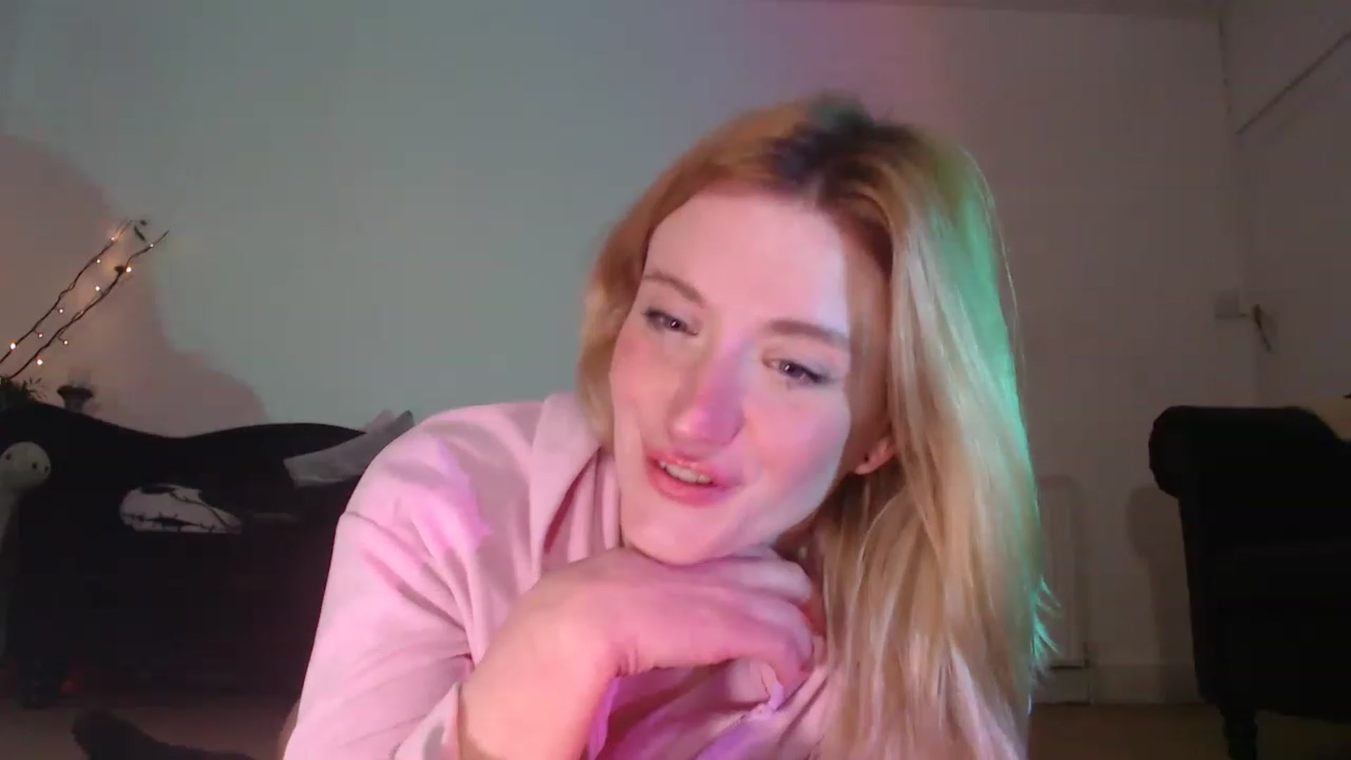 Gallery image thumbnail from DaisyChainedX's myfreecams stream on, 01/26/2023, 17:35 image 10 of 20