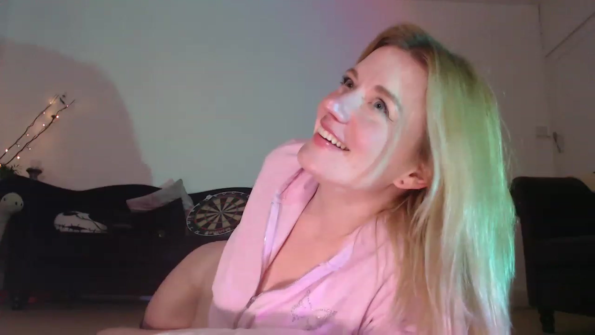 Gallery image thumbnail from DaisyChainedX's myfreecams stream on, 01/26/2023, 17:35 image 11 of 20