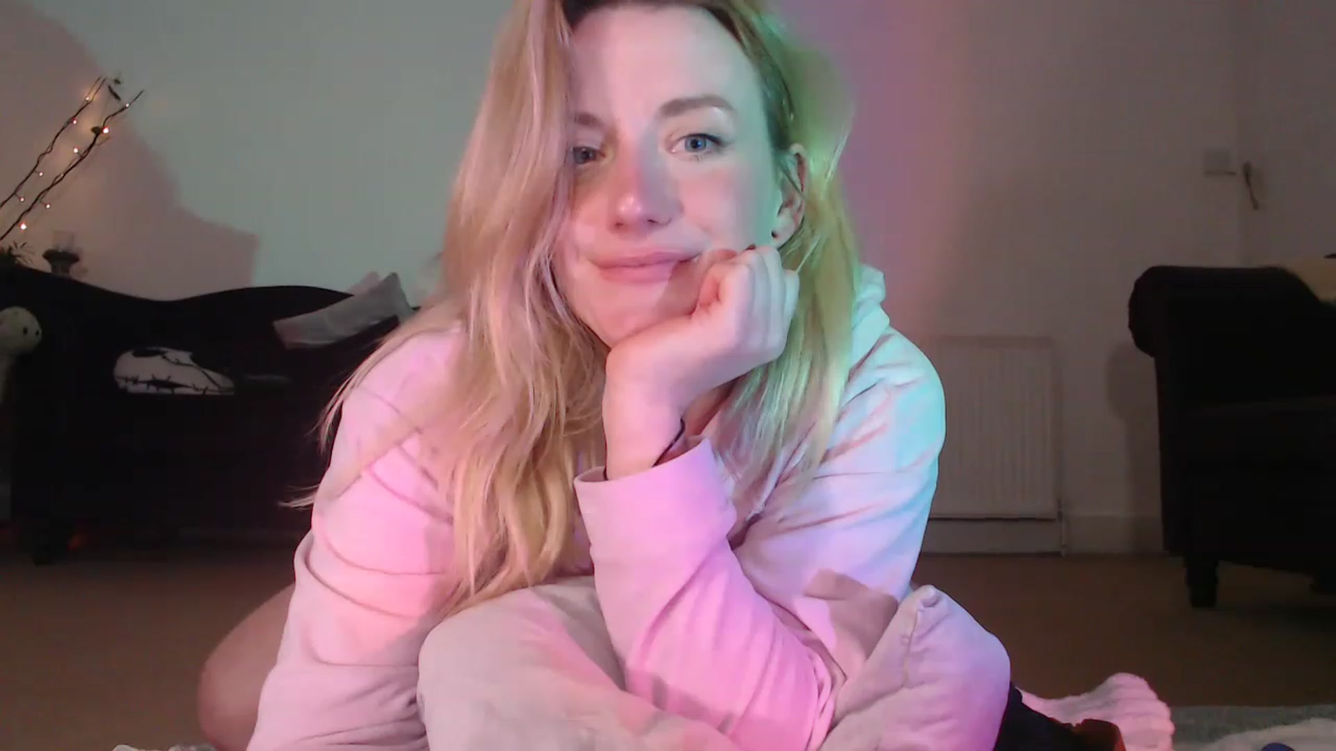 Gallery image thumbnail from DaisyChainedX's myfreecams stream on, 01/26/2023, 18:07 image 11 of 20