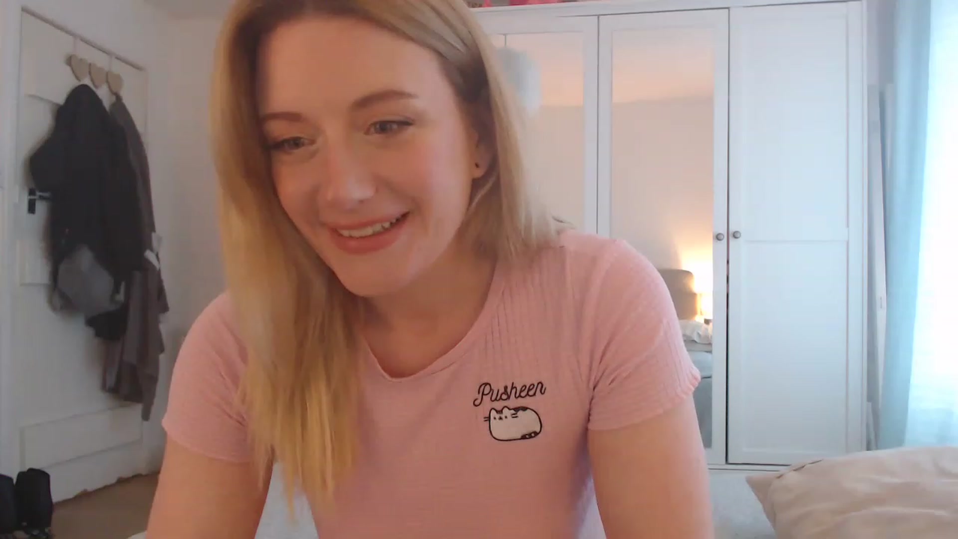 Gallery image thumbnail from DaisyChainedX's myfreecams stream on, 02/03/2023, 12:02 image 6 of 20