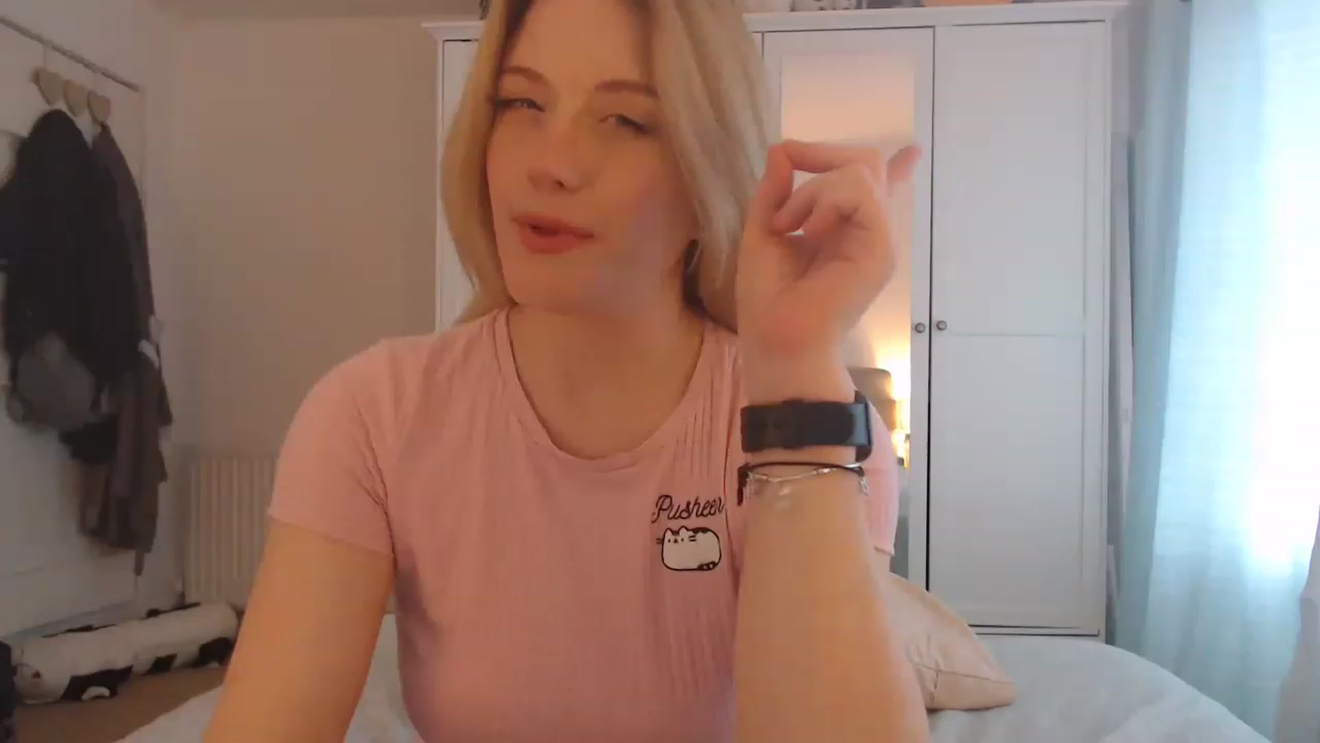 Gallery image thumbnail from DaisyChainedX's myfreecams stream on, 02/03/2023, 13:29 image 15 of 20