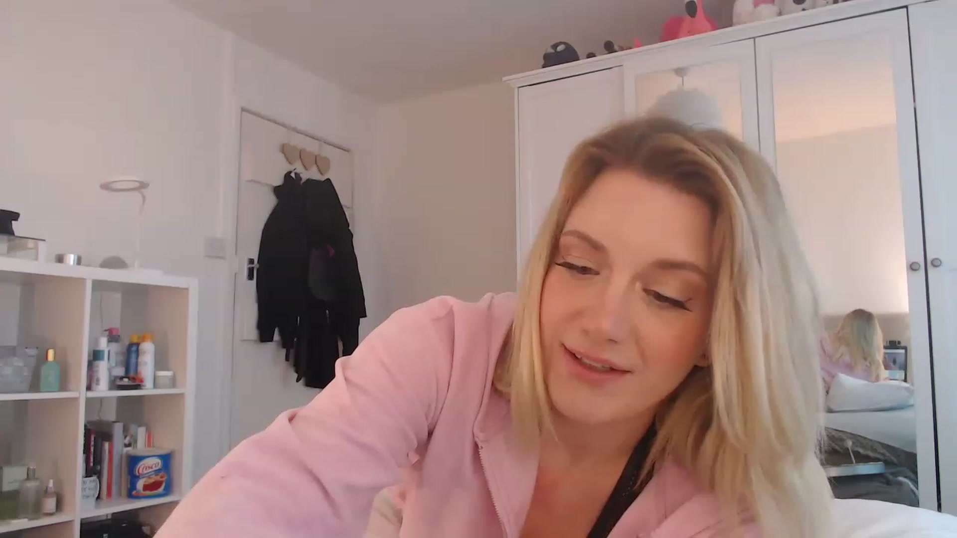 Gallery image thumbnail from DaisyChainedX's myfreecams stream on, 02/10/2023, 14:19 image 2 of 20