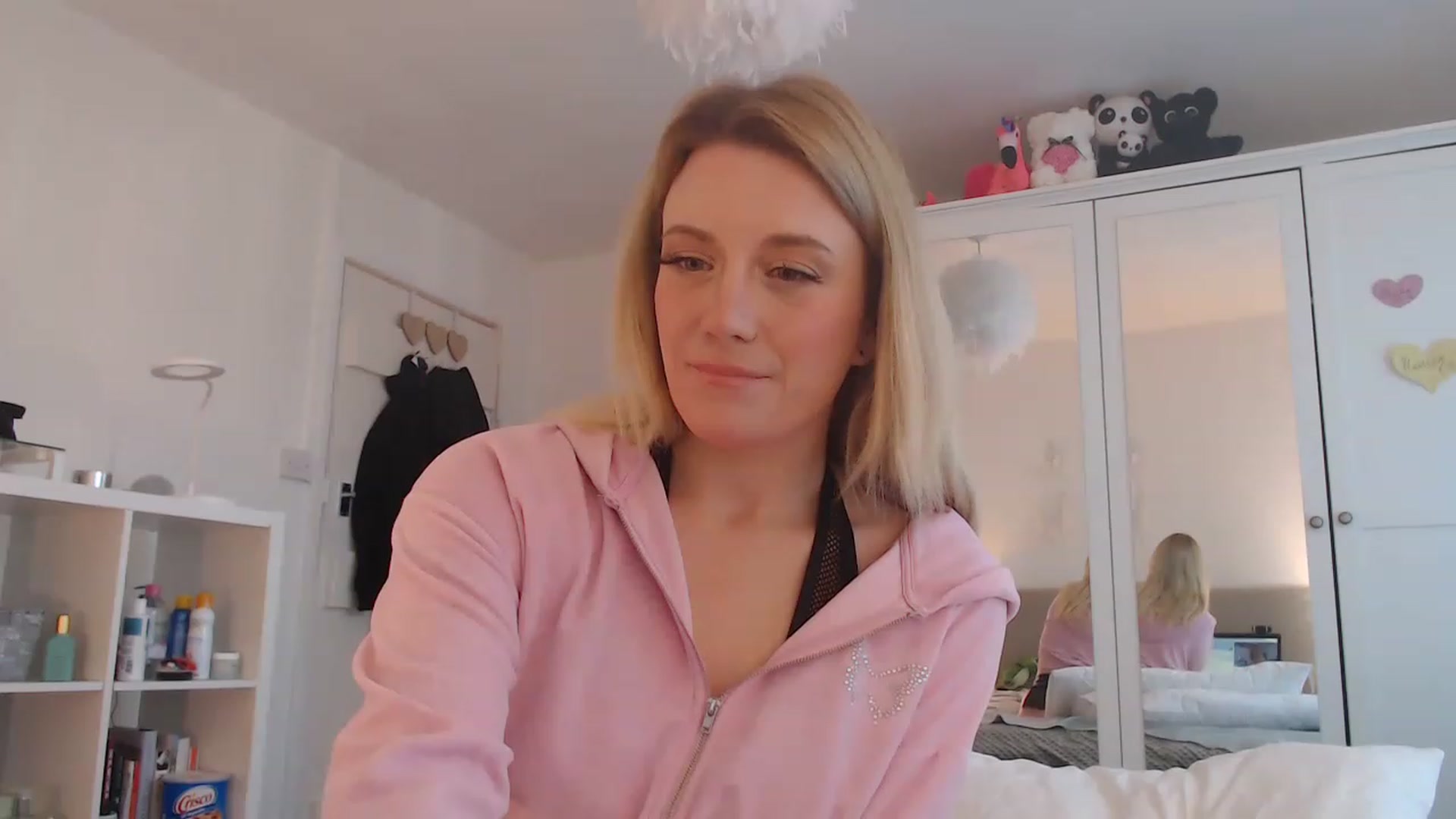 Gallery image thumbnail from DaisyChainedX's myfreecams stream on, 02/10/2023, 14:19 image 5 of 20