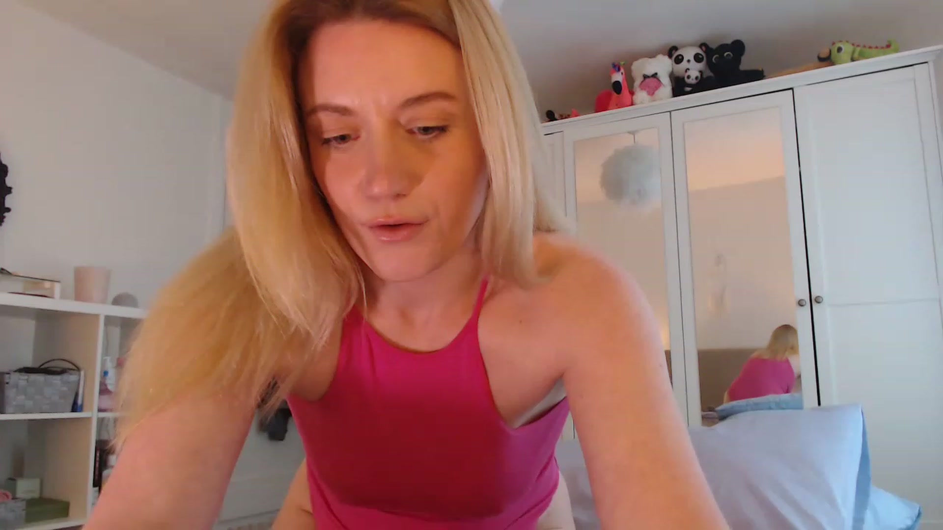 Gallery image thumbnail from DaisyChainedX's myfreecams stream on, 02/20/2023, 12:10 image 2 of 20