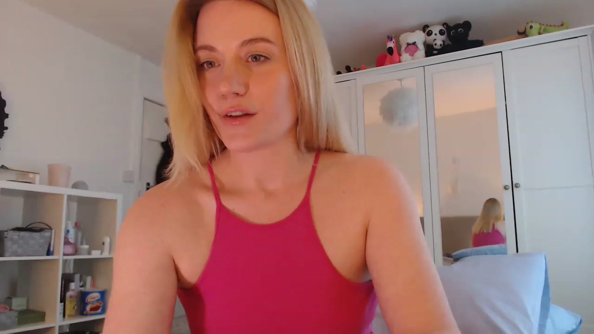 Gallery image thumbnail from DaisyChainedX's myfreecams stream on, 02/20/2023, 12:10 image 1 of 20