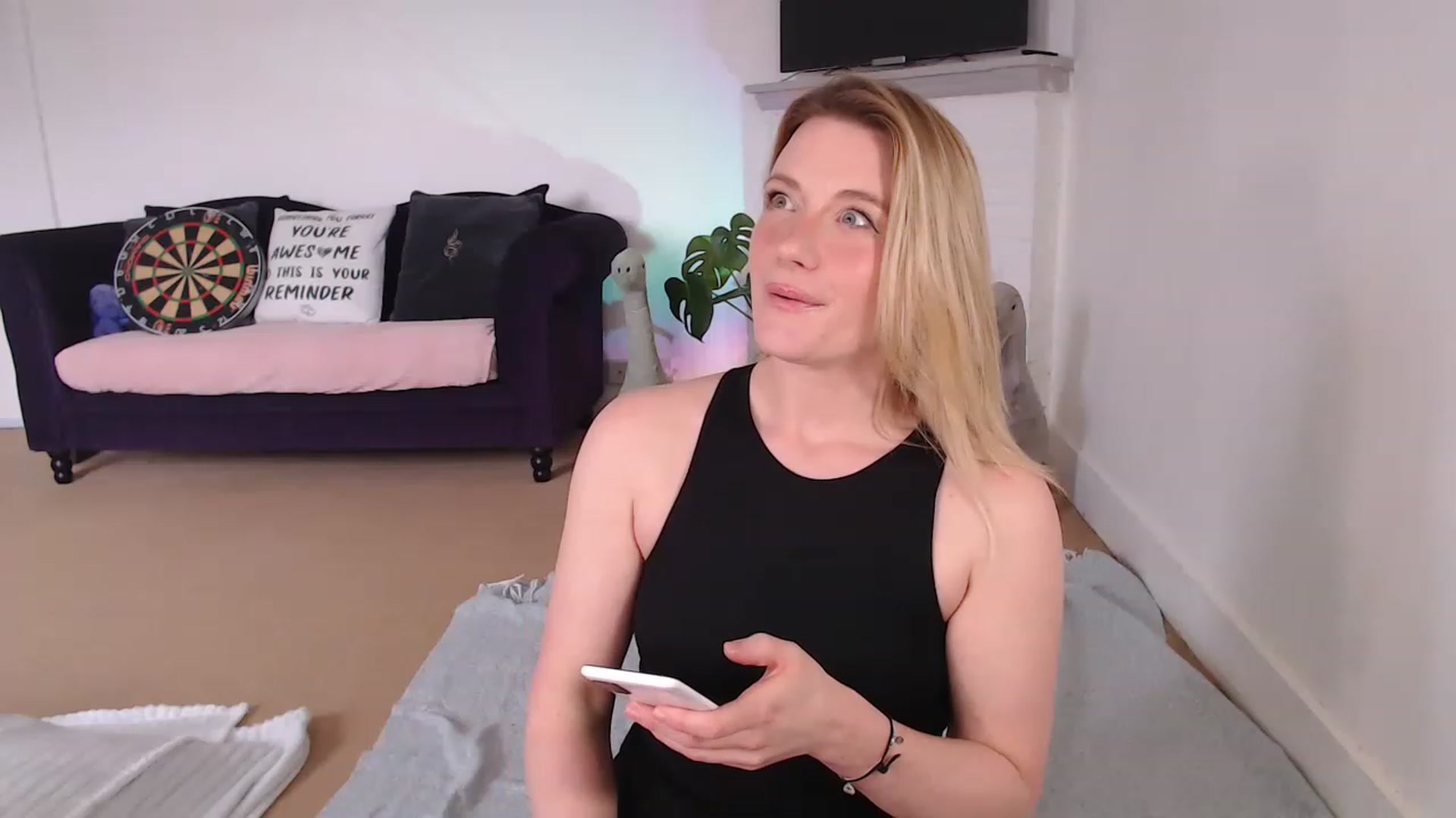 Gallery image thumbnail from DaisyChainedX's myfreecams stream on, 02/23/2023, 13:47 image 2 of 20