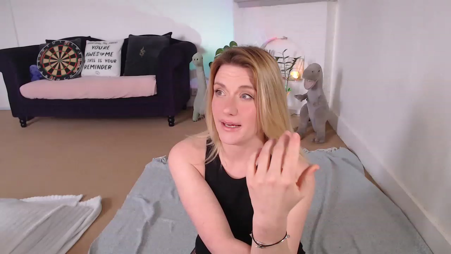 Gallery image thumbnail from DaisyChainedX's myfreecams stream on, 02/23/2023, 13:47 image 5 of 20