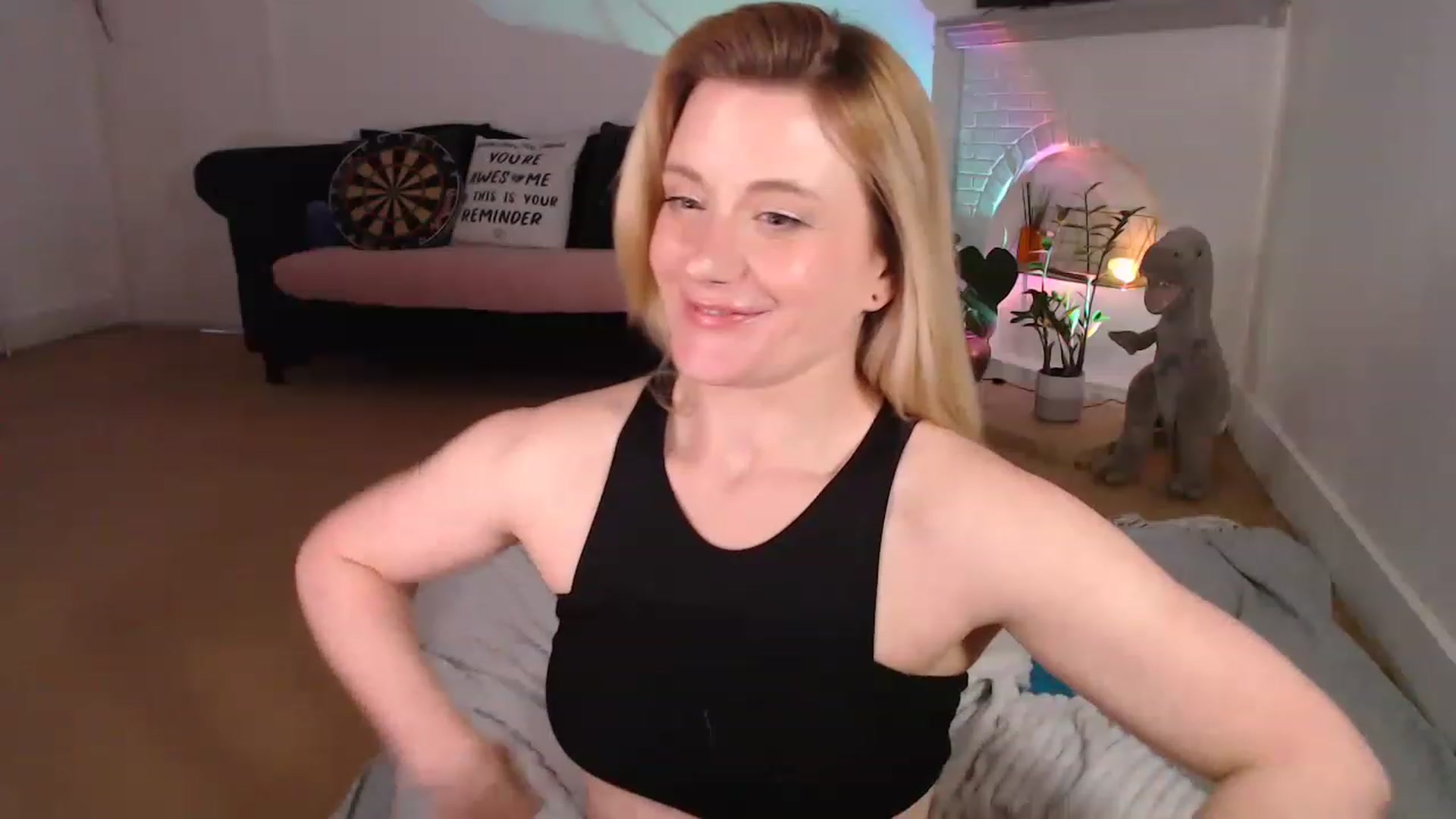 Gallery image thumbnail from DaisyChainedX's myfreecams stream on, 02/23/2023, 17:01 image 15 of 20