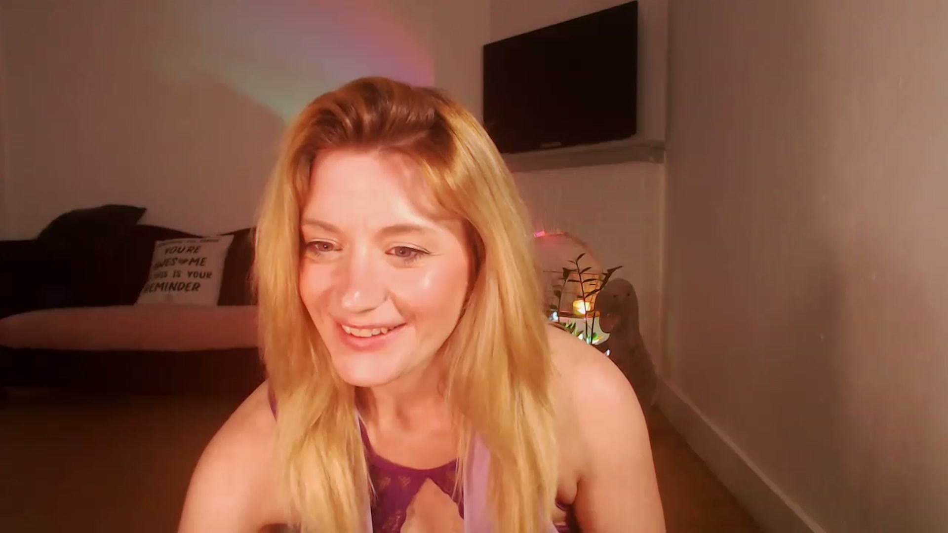 Gallery image thumbnail from DaisyChainedX's myfreecams stream on, 02/24/2023, 13:21 image 7 of 20