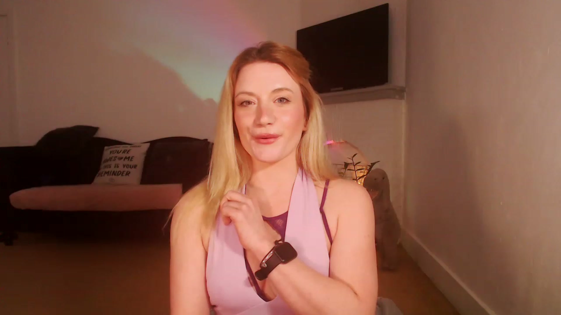 Gallery image thumbnail from DaisyChainedX's myfreecams stream on, 02/24/2023, 13:21 image 2 of 20