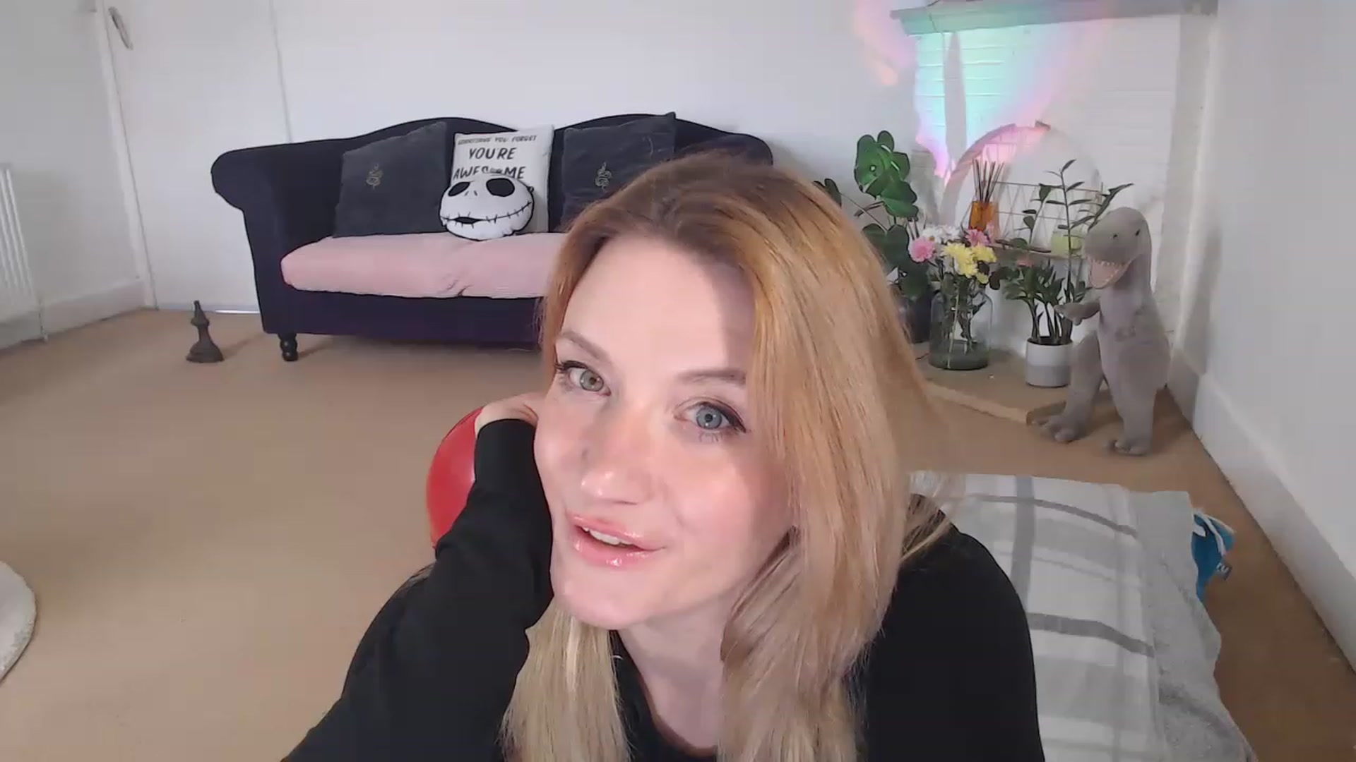 Gallery image thumbnail from DaisyChainedX's myfreecams stream on, 02/27/2023, 12:45 image 19 of 20