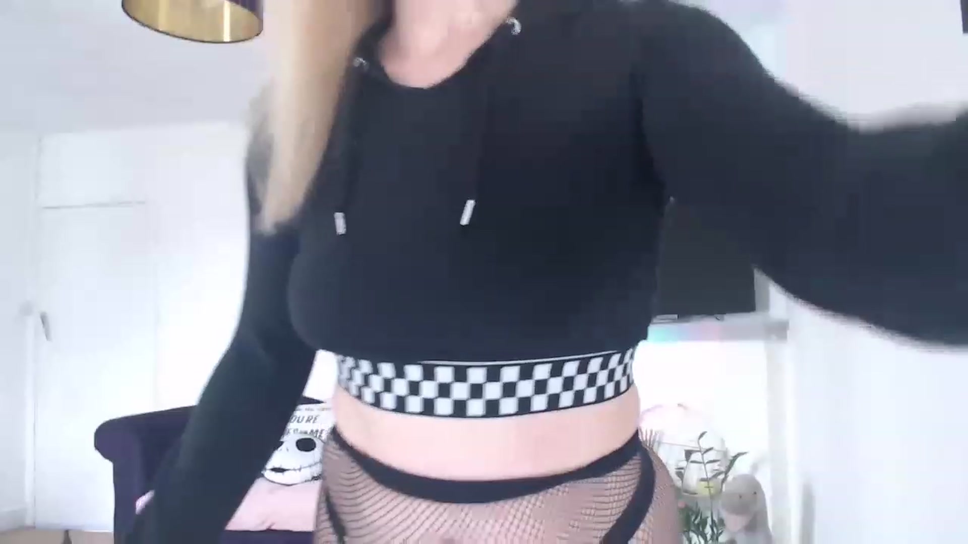 Gallery image thumbnail from DaisyChainedX's myfreecams stream on, 02/27/2023, 12:45 image 14 of 20