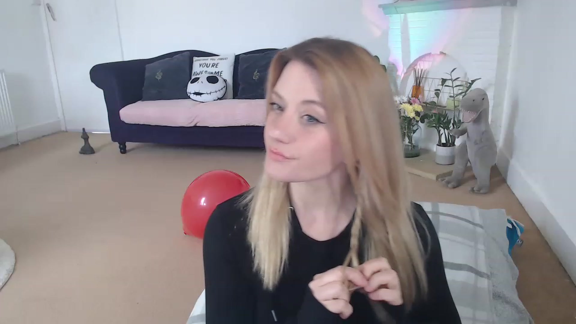 Gallery image thumbnail from DaisyChainedX's myfreecams stream on, 02/27/2023, 12:45 image 20 of 20