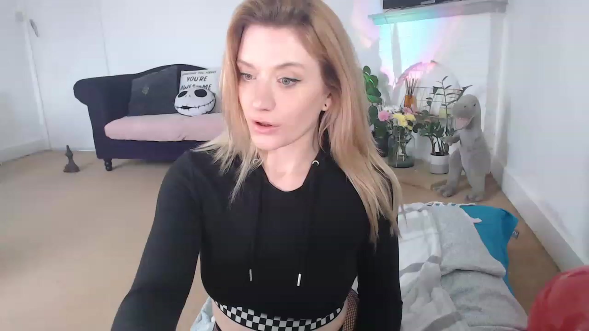 Gallery image thumbnail from DaisyChainedX's myfreecams stream on, 02/27/2023, 14:09 image 6 of 20