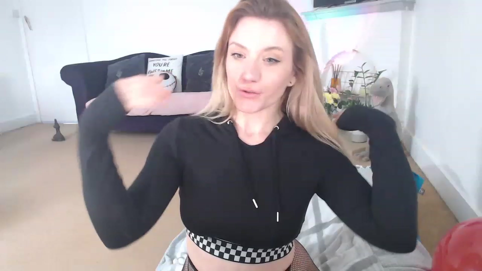 Gallery image thumbnail from DaisyChainedX's myfreecams stream on, 02/27/2023, 14:09 image 7 of 20