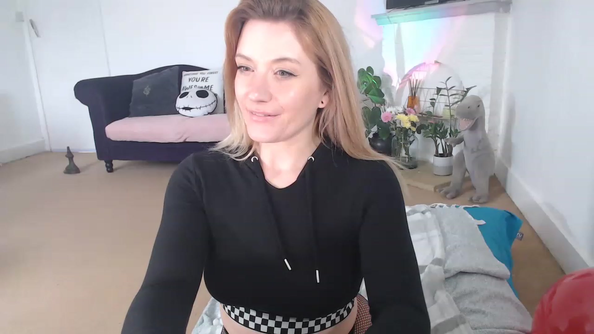 Gallery image thumbnail from DaisyChainedX's myfreecams stream on, 02/27/2023, 14:09 image 8 of 20