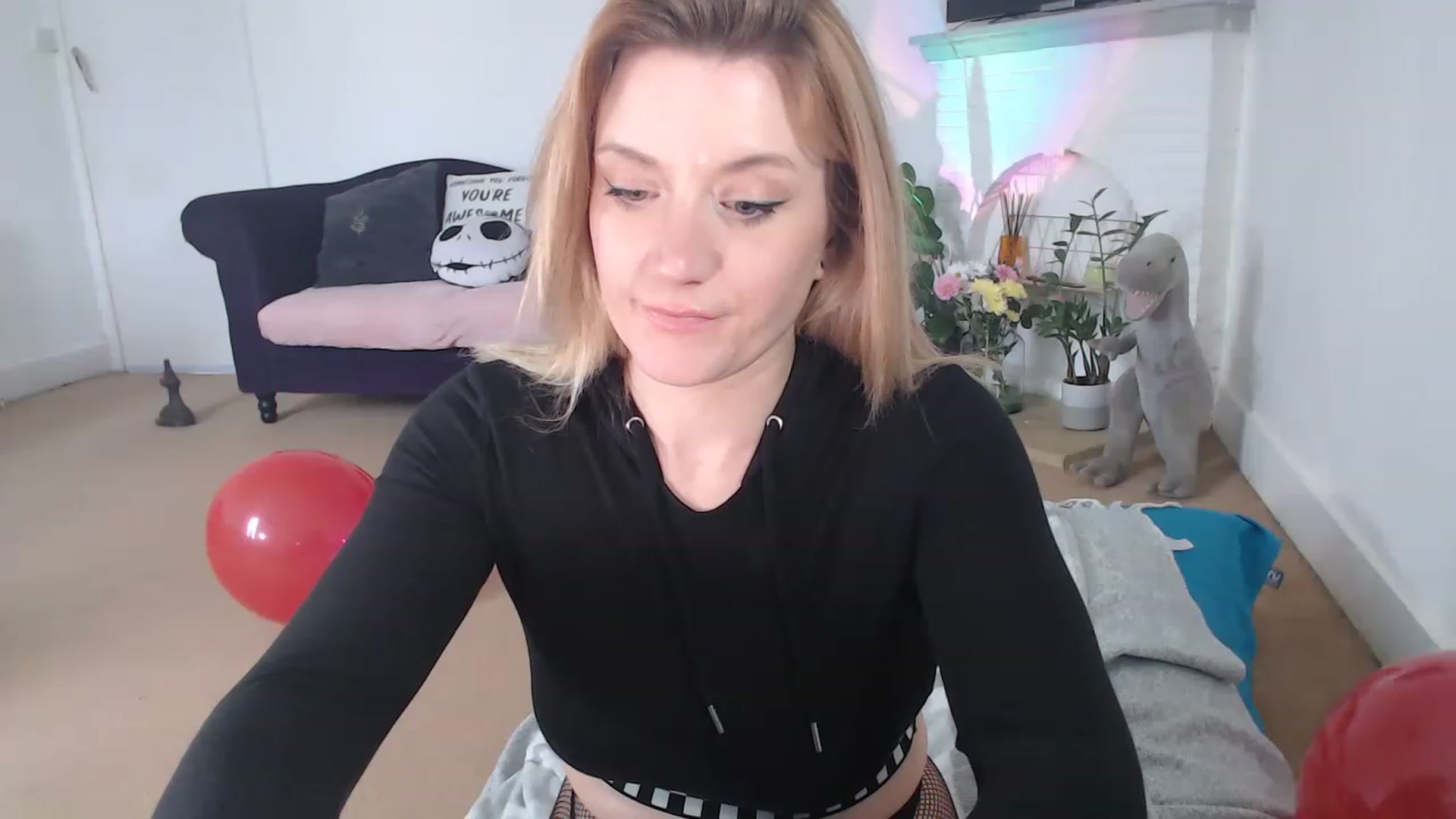 Gallery image thumbnail from DaisyChainedX's myfreecams stream on, 02/27/2023, 14:09 image 2 of 20