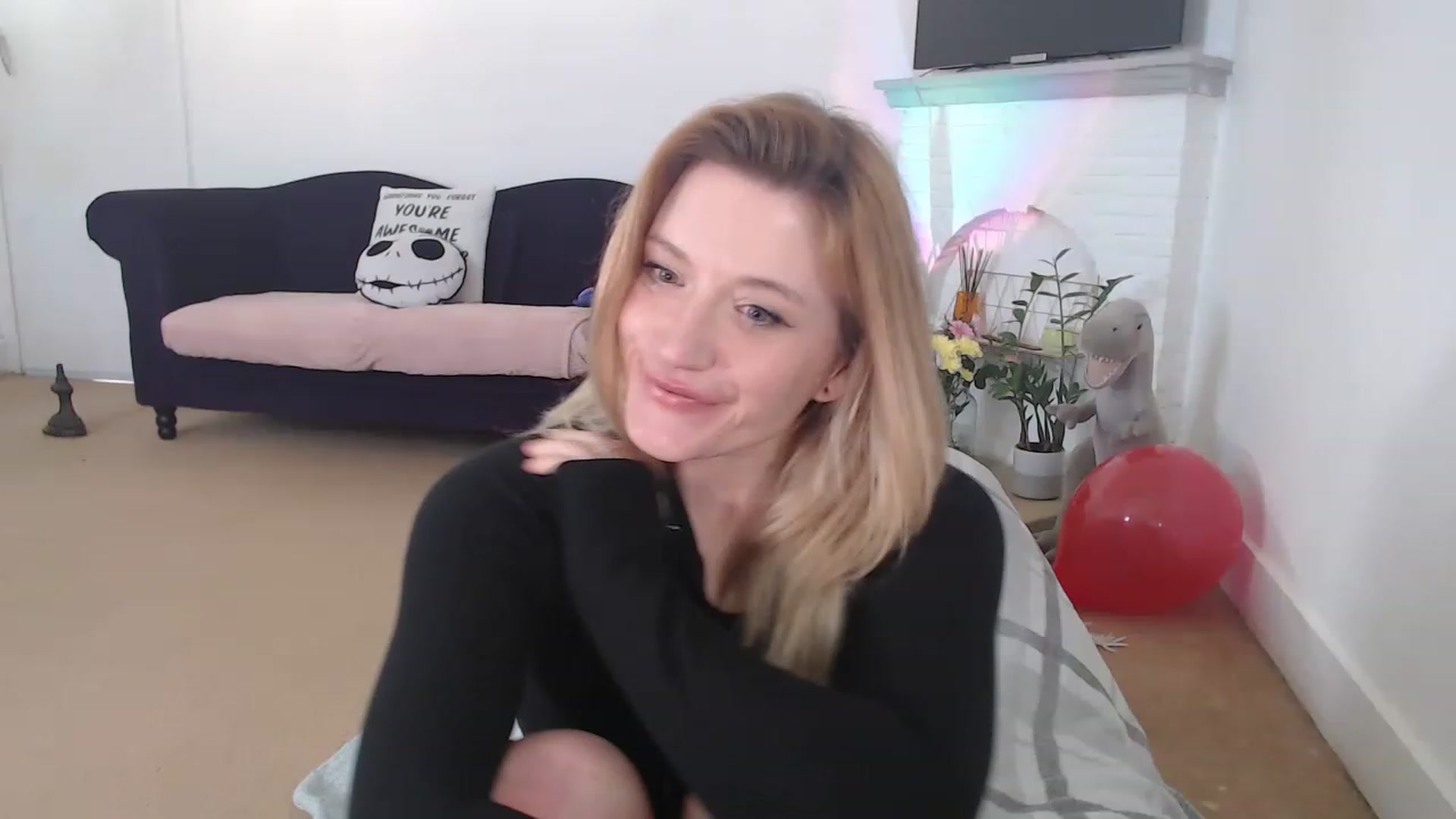 Gallery image thumbnail from DaisyChainedX's myfreecams stream on, 02/27/2023, 15:08 image 9 of 20