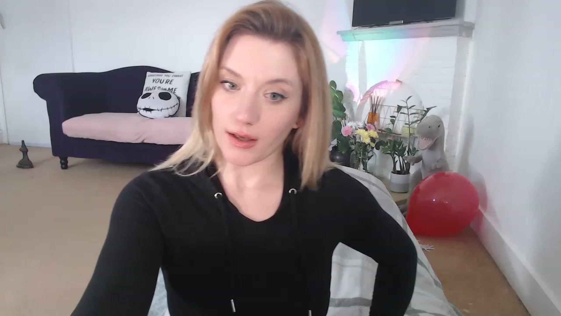 Gallery image thumbnail from DaisyChainedX's myfreecams stream on, 02/27/2023, 15:08 image 3 of 20