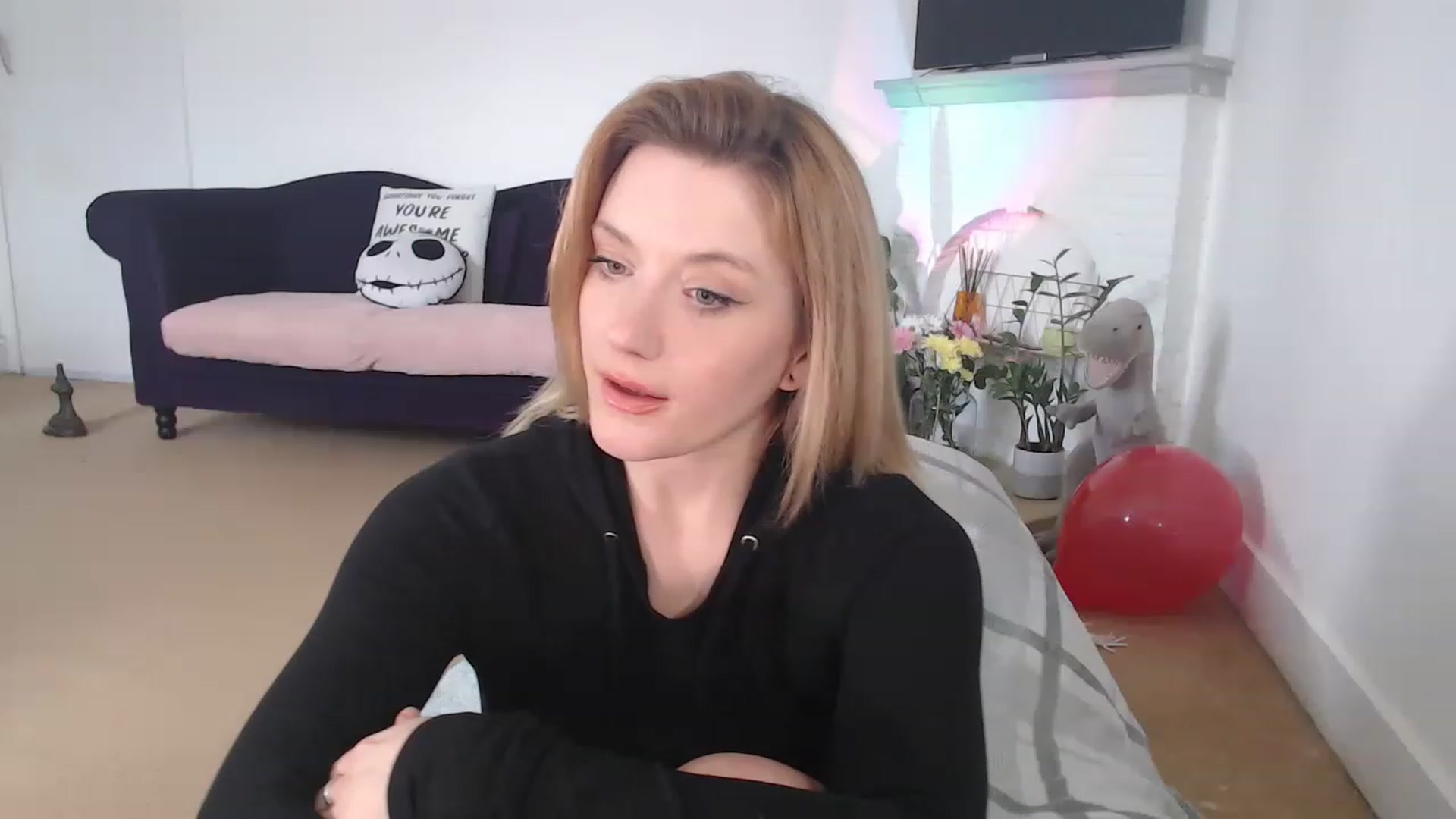 Gallery image thumbnail from DaisyChainedX's myfreecams stream on, 02/27/2023, 15:08 image 4 of 20