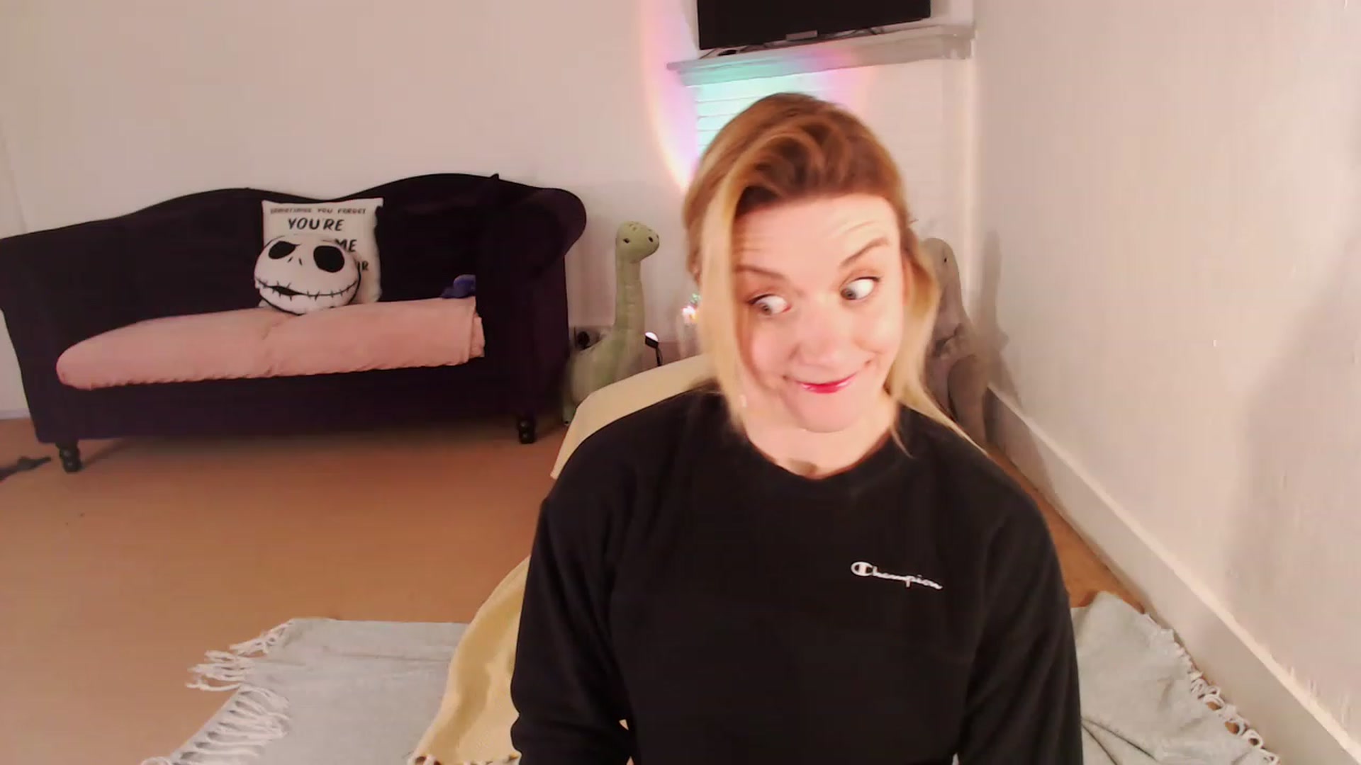 Gallery image thumbnail from DaisyChainedX's myfreecams stream on, 03/06/2023, 13:26 image 14 of 20
