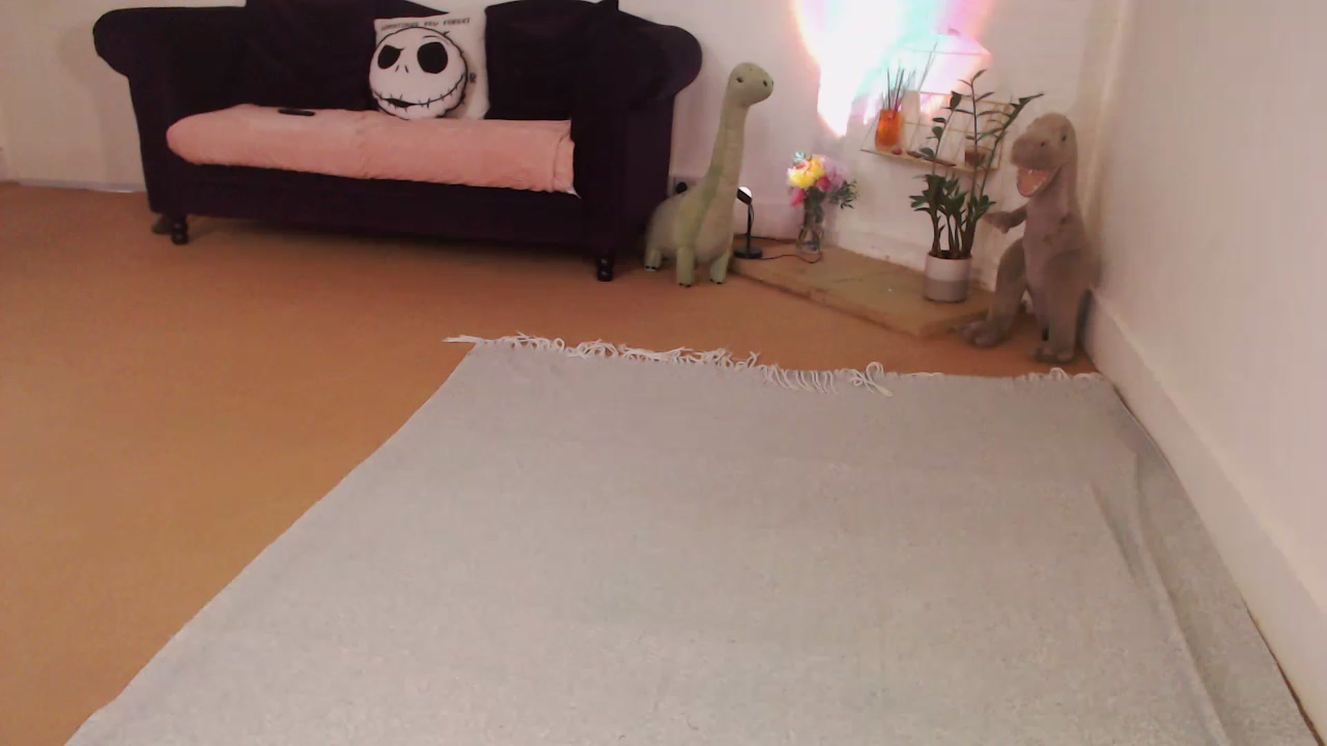 Gallery image thumbnail from DaisyChainedX's myfreecams stream on, 03/07/2023, 12:47 image 1 of 20