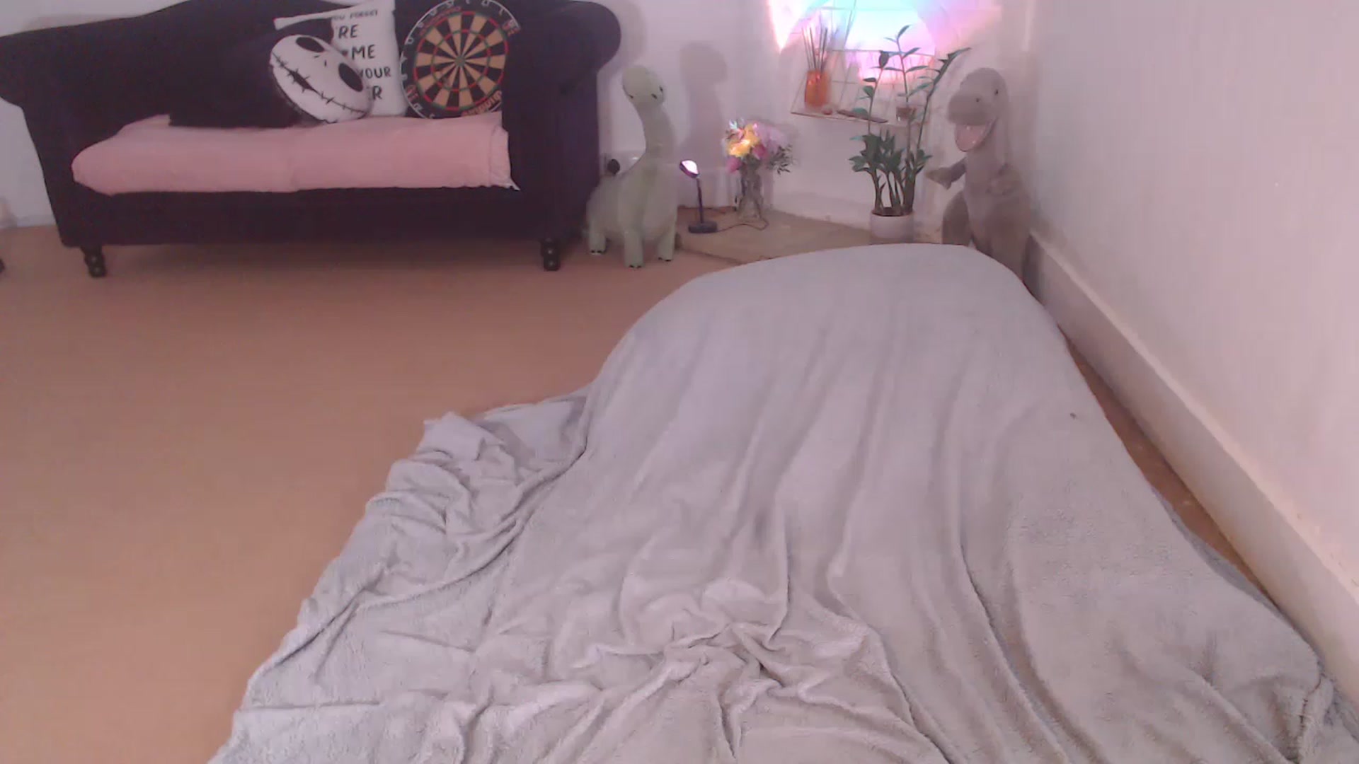 Gallery image thumbnail from DaisyChainedX's myfreecams stream on, 03/09/2023, 15:22 image 12 of 20