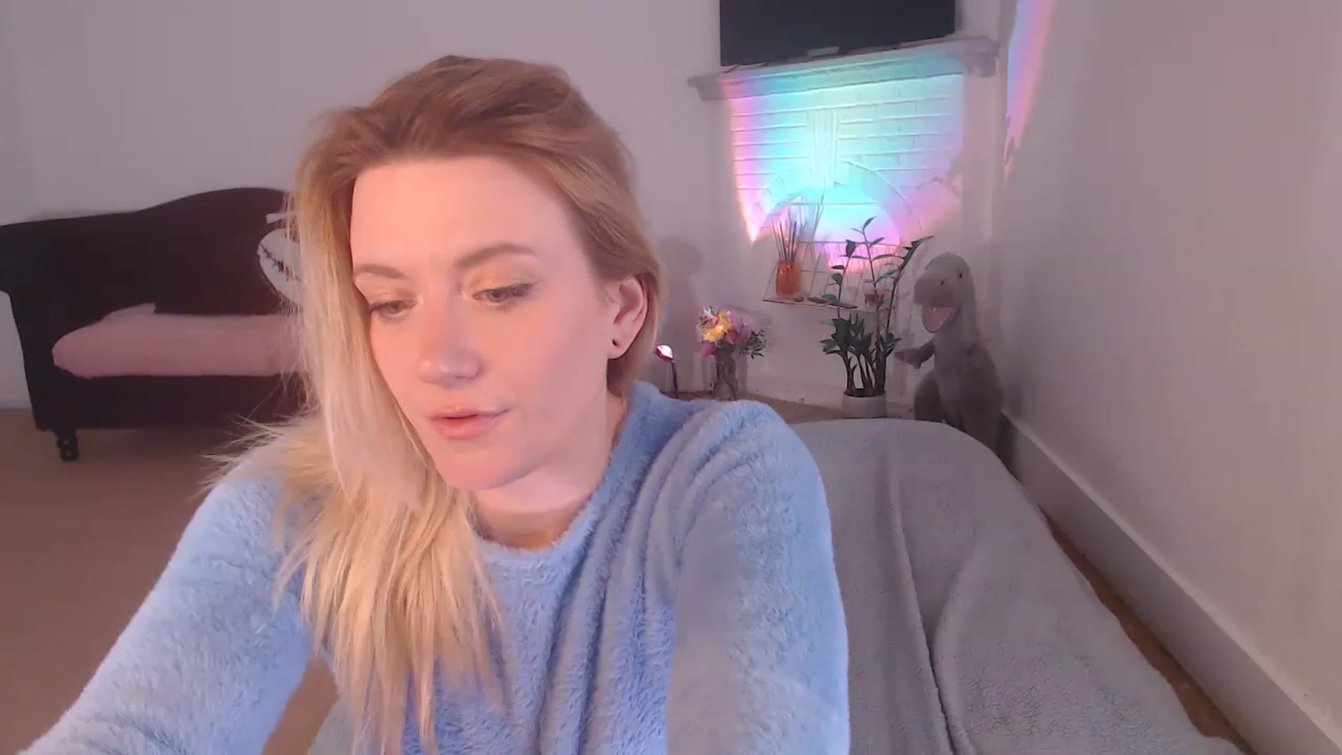 Gallery image thumbnail from DaisyChainedX's myfreecams stream on, 03/09/2023, 17:46 image 4 of 20
