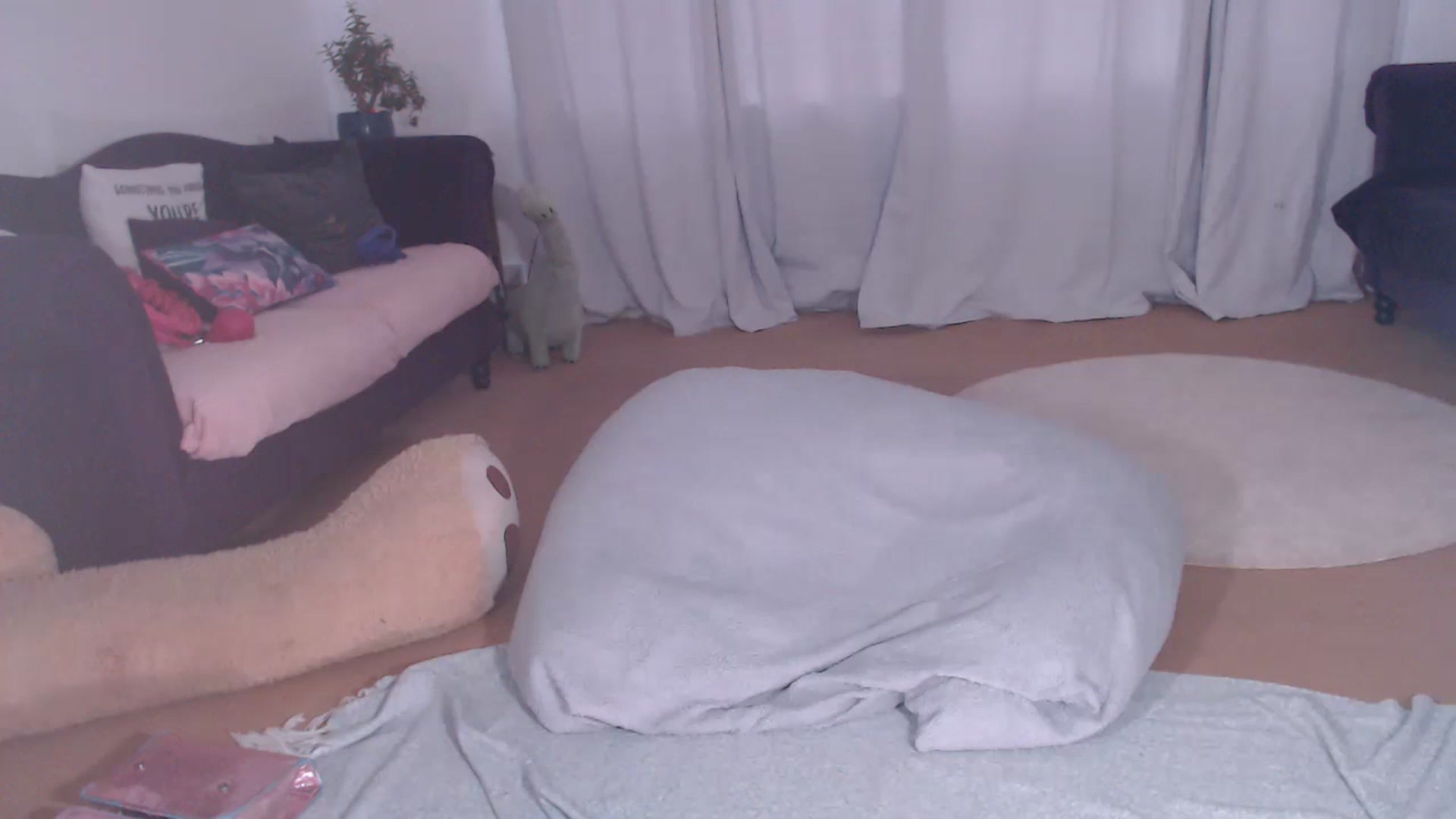 Gallery image thumbnail from DaisyChainedX's myfreecams stream on, 03/15/2023, 16:37 image 8 of 20